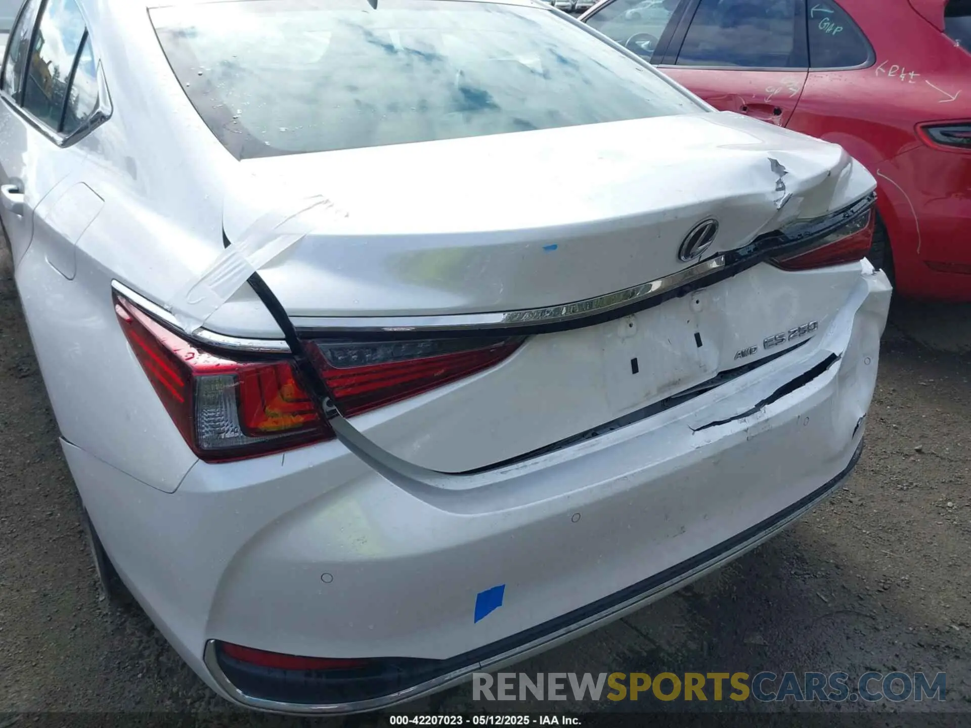 18 Фотография поврежденного автомобиля 58AD11D17RU012342 LEXUS ES 250 2024