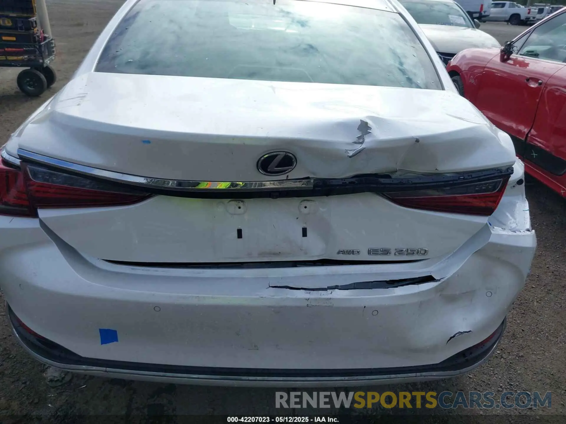 19 Фотография поврежденного автомобиля 58AD11D17RU012342 LEXUS ES 250 2024