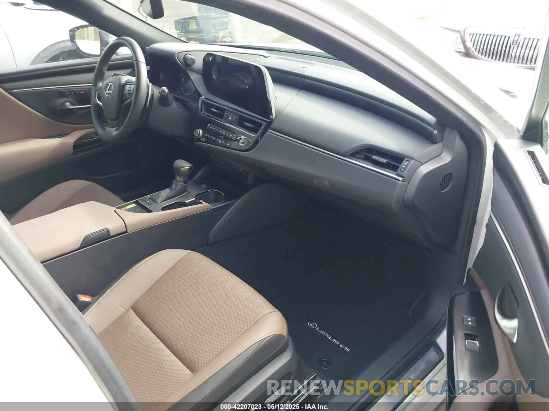 5 Фотография поврежденного автомобиля 58AD11D17RU012342 LEXUS ES 250 2024