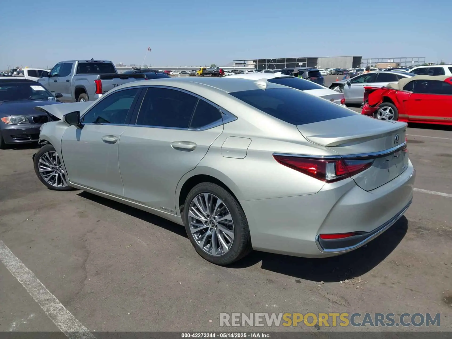3 Photograph of a damaged car 58AB21B15KU002342 LEXUS ES 300H 2019