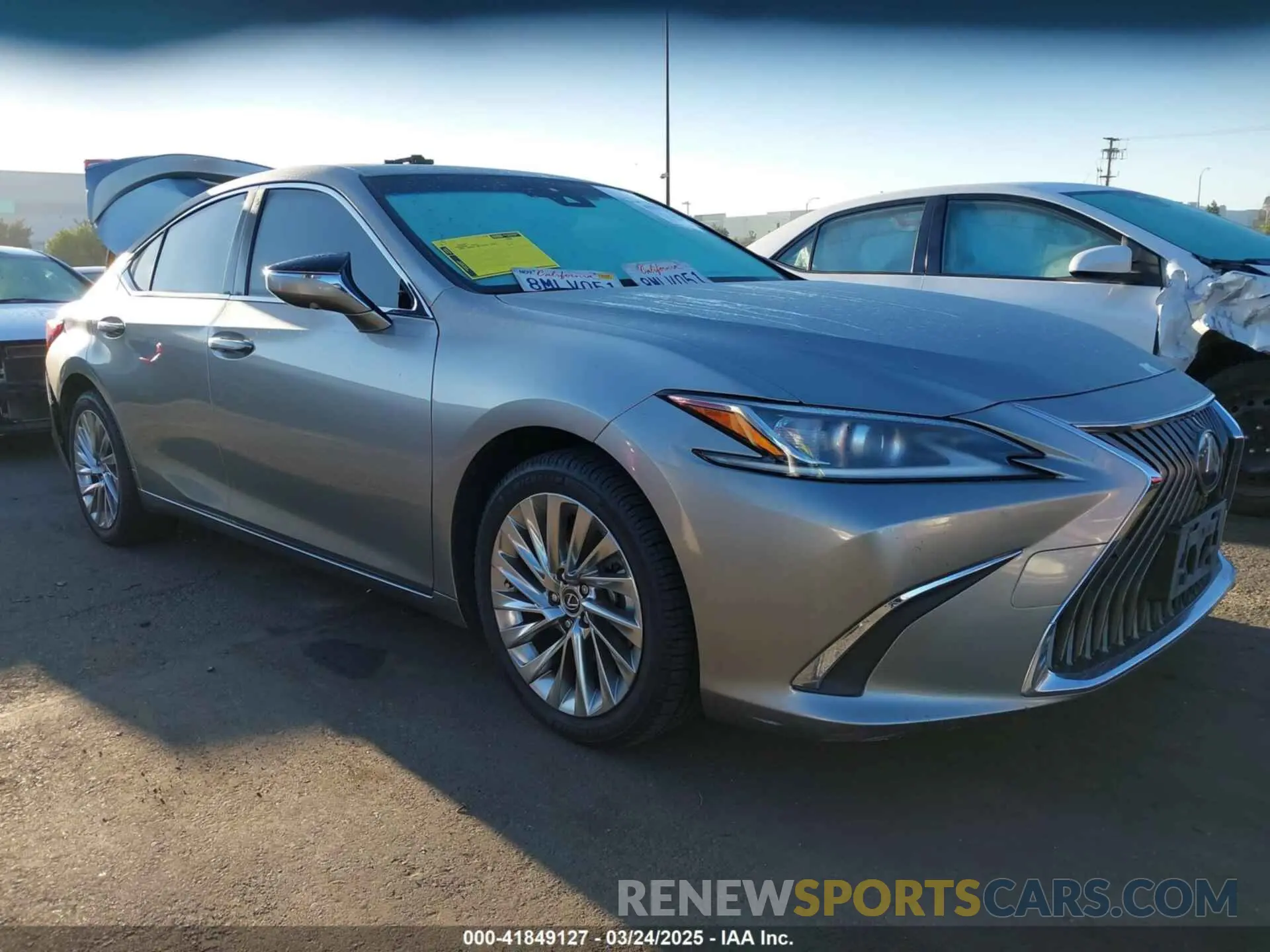1 Photograph of a damaged car JTHB21B10K2043757 LEXUS ES 300H 2019