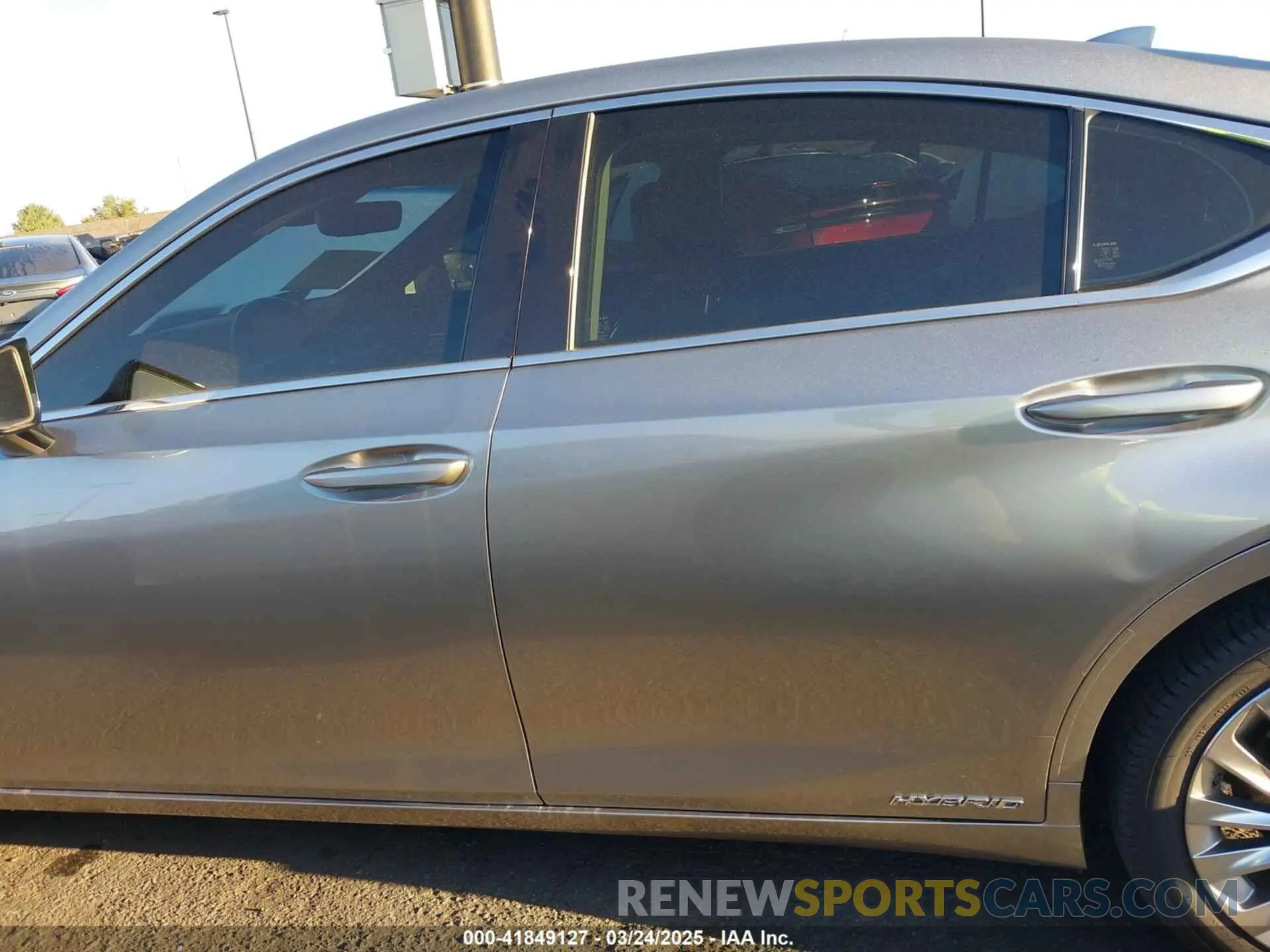 14 Photograph of a damaged car JTHB21B10K2043757 LEXUS ES 300H 2019