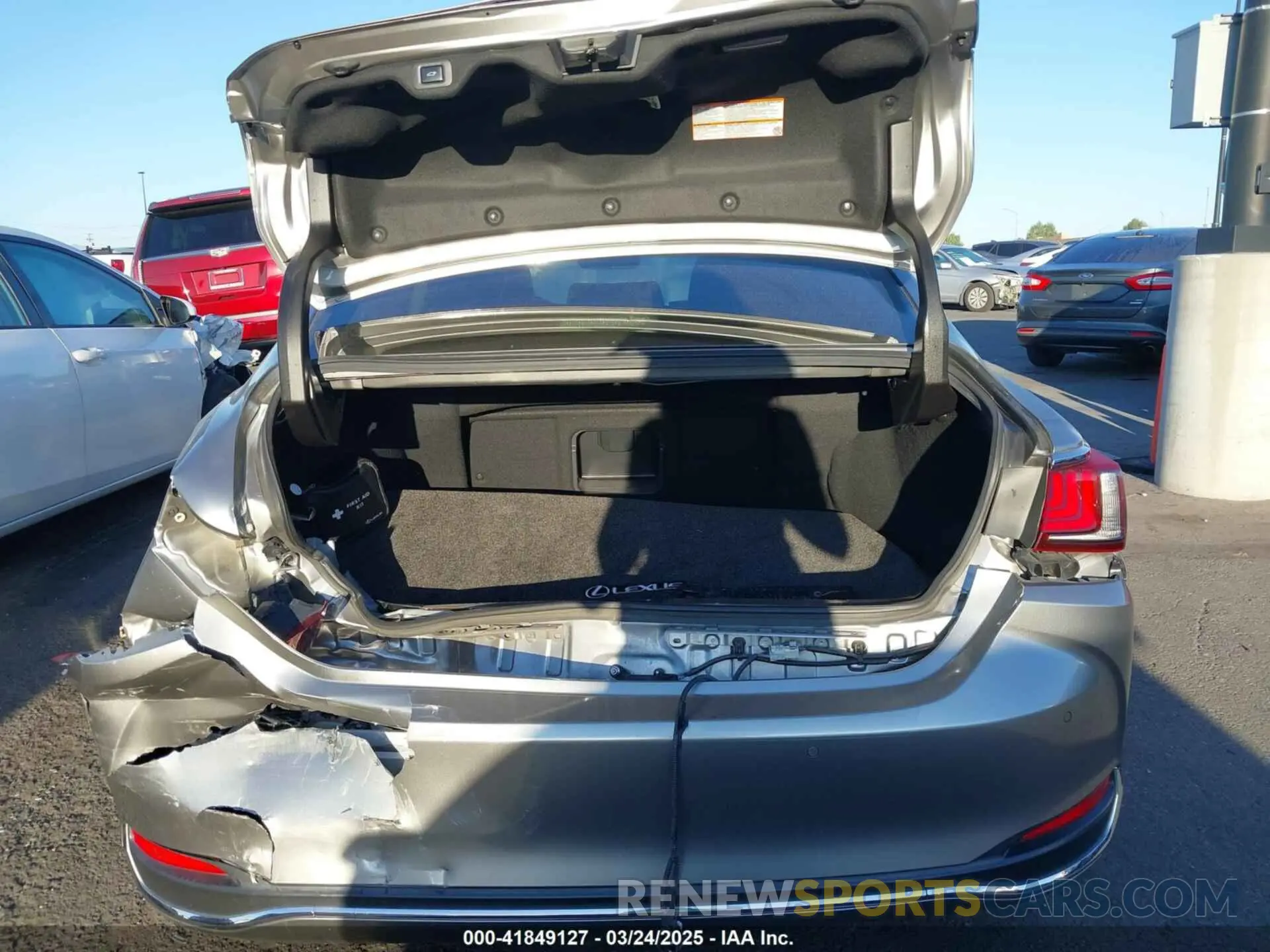 16 Photograph of a damaged car JTHB21B10K2043757 LEXUS ES 300H 2019