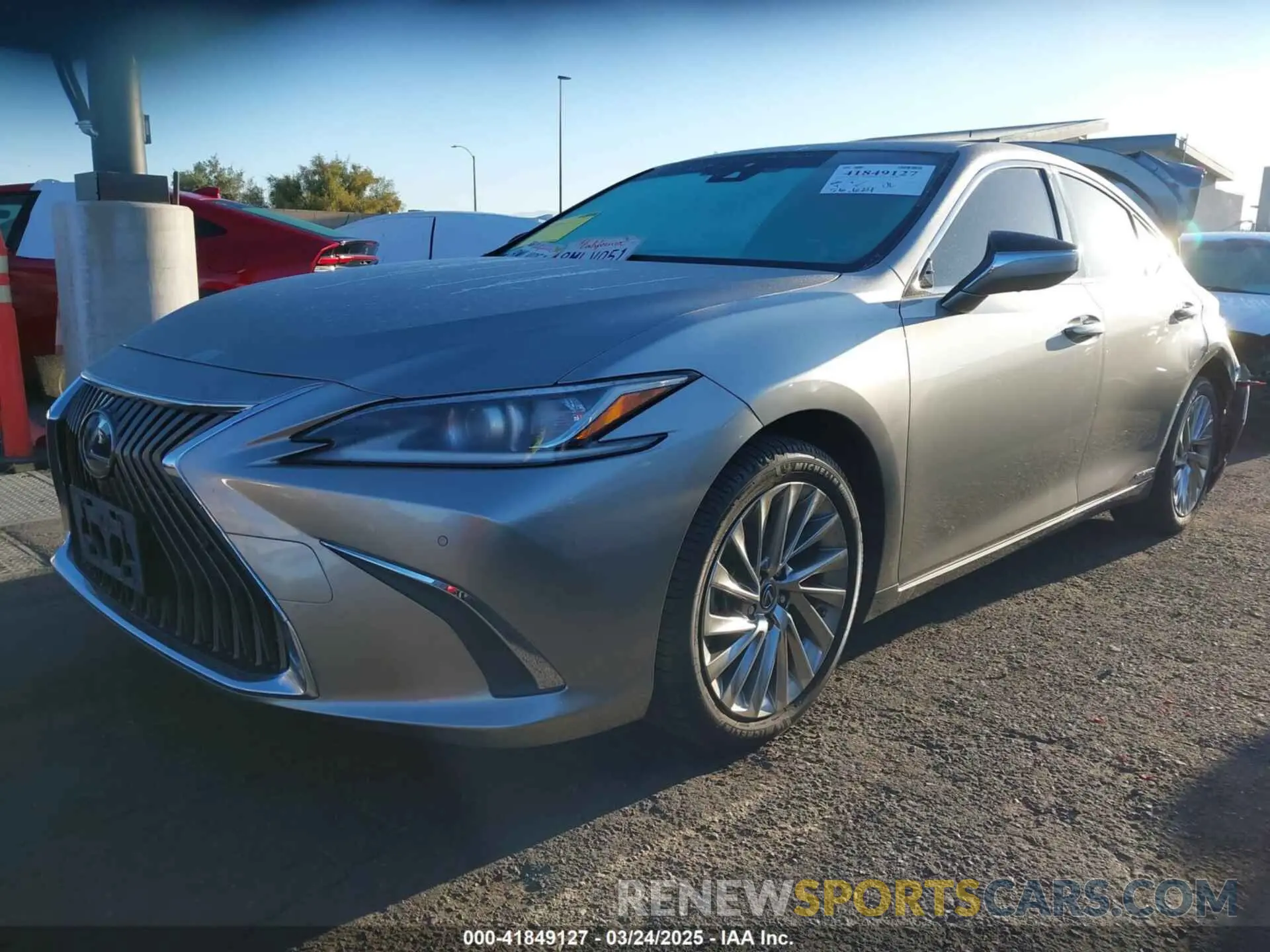 2 Photograph of a damaged car JTHB21B10K2043757 LEXUS ES 300H 2019