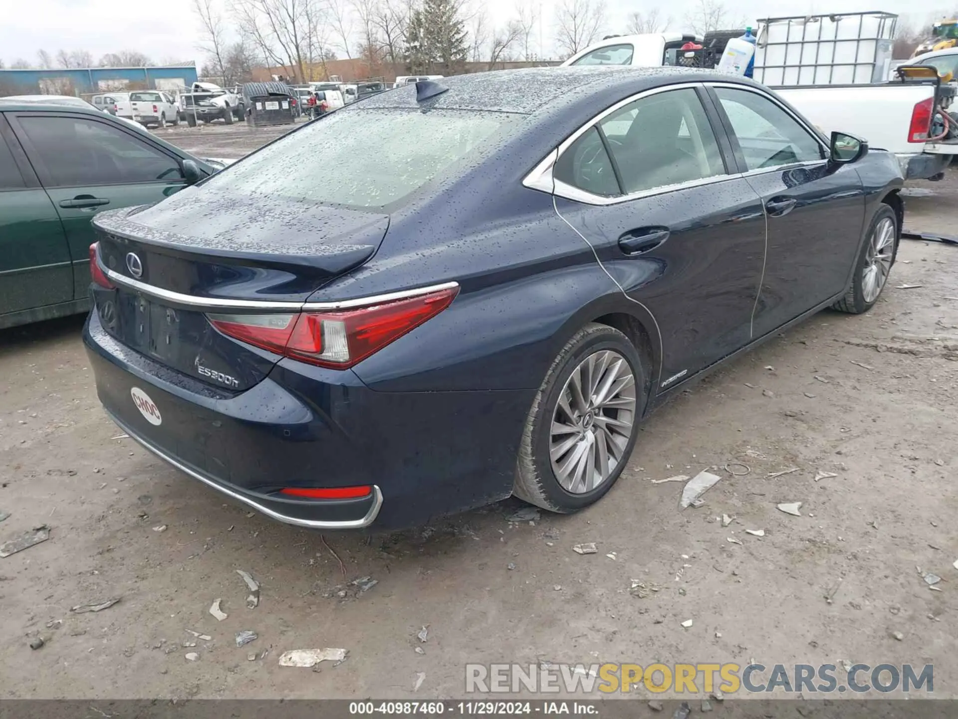 4 Фотография поврежденного автомобиля JTHB21B11K2003557 LEXUS ES 300H 2019