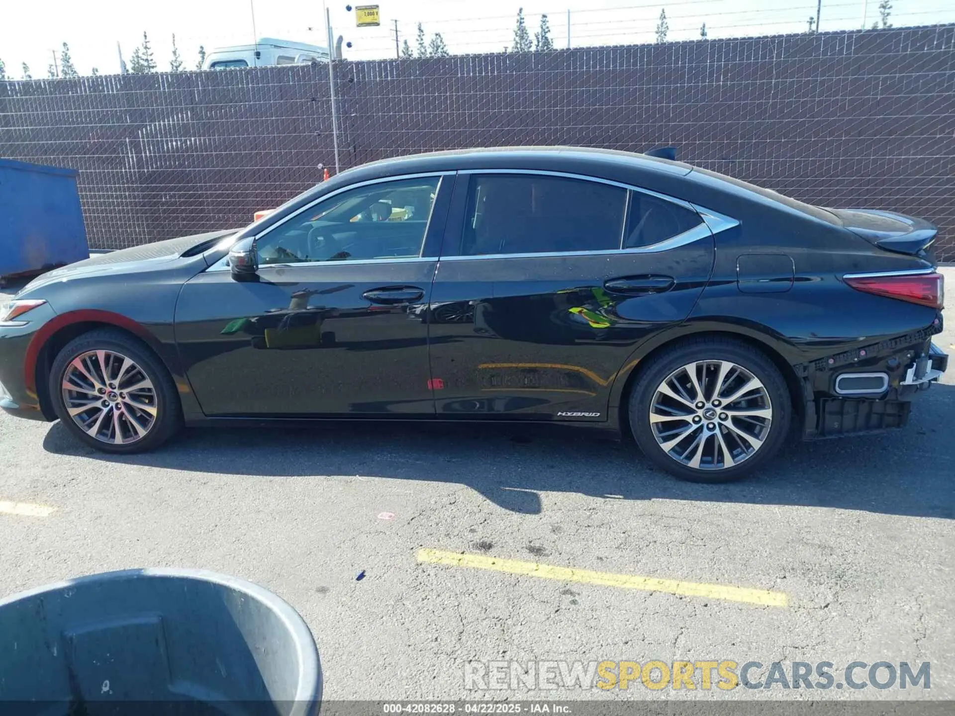 15 Фотография поврежденного автомобиля JTHB21B11K2024098 LEXUS ES 300H 2019