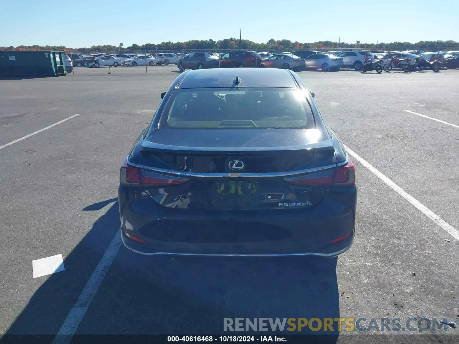 17 Photograph of a damaged car JTHB21B11K2028538 LEXUS ES 300H 2019