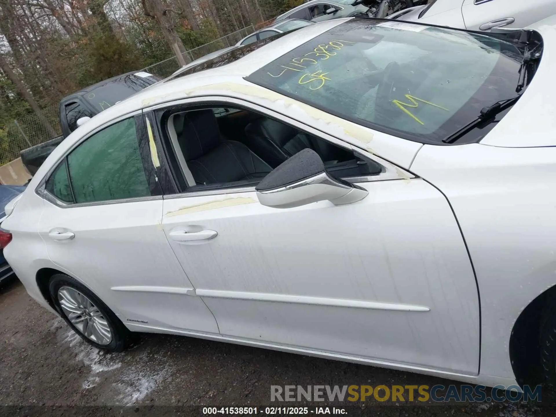 13 Photograph of a damaged car JTHB21B16K2035470 LEXUS ES 300H 2019