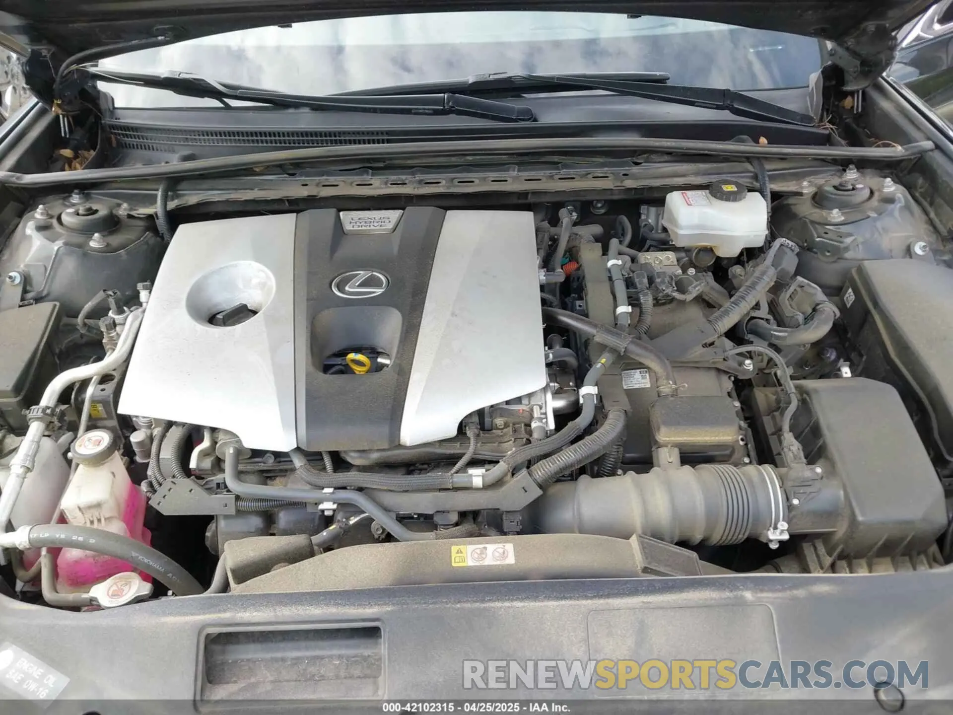 10 Photograph of a damaged car JTHB21B18K2024051 LEXUS ES 300H 2019