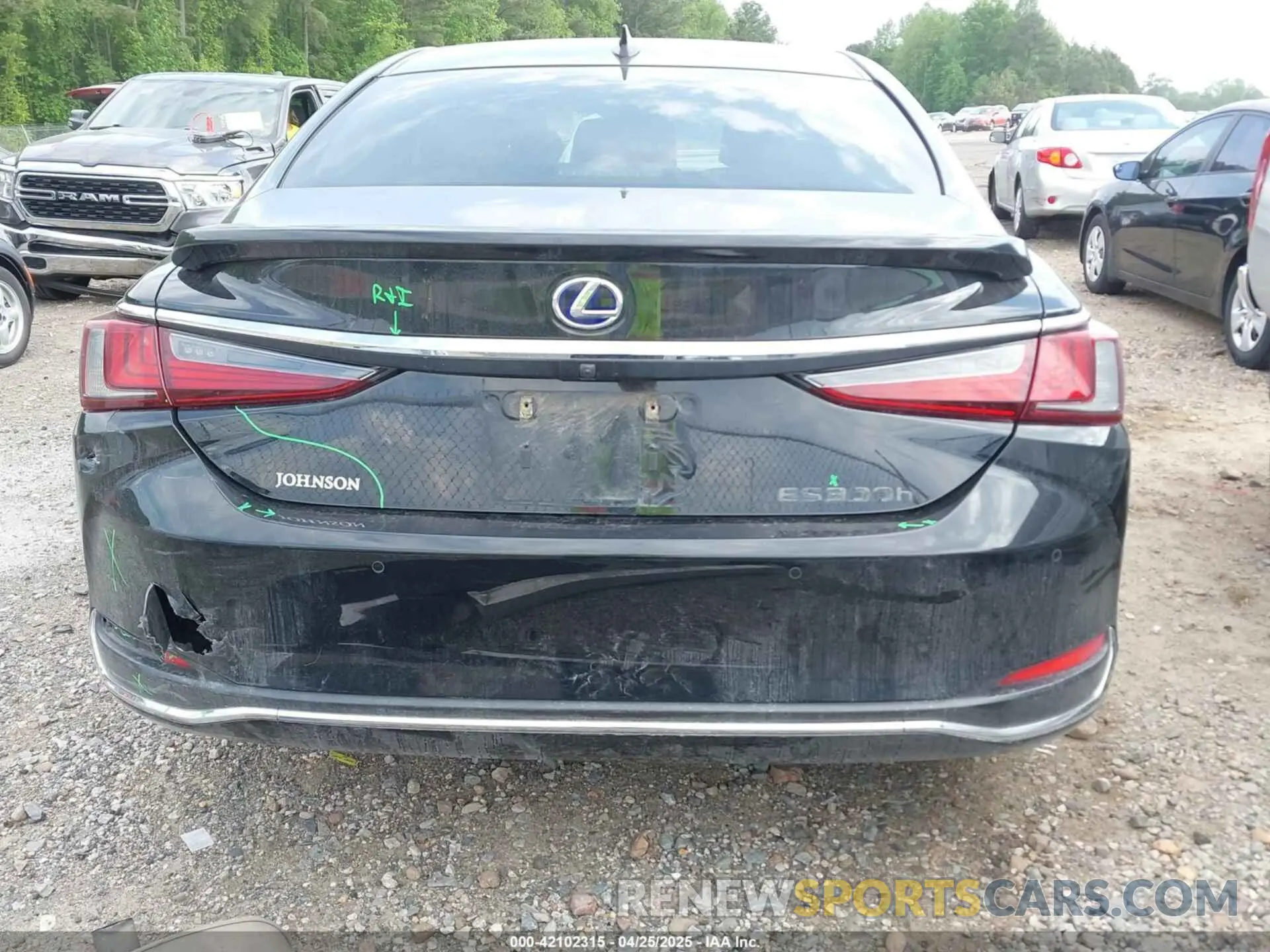 17 Photograph of a damaged car JTHB21B18K2024051 LEXUS ES 300H 2019