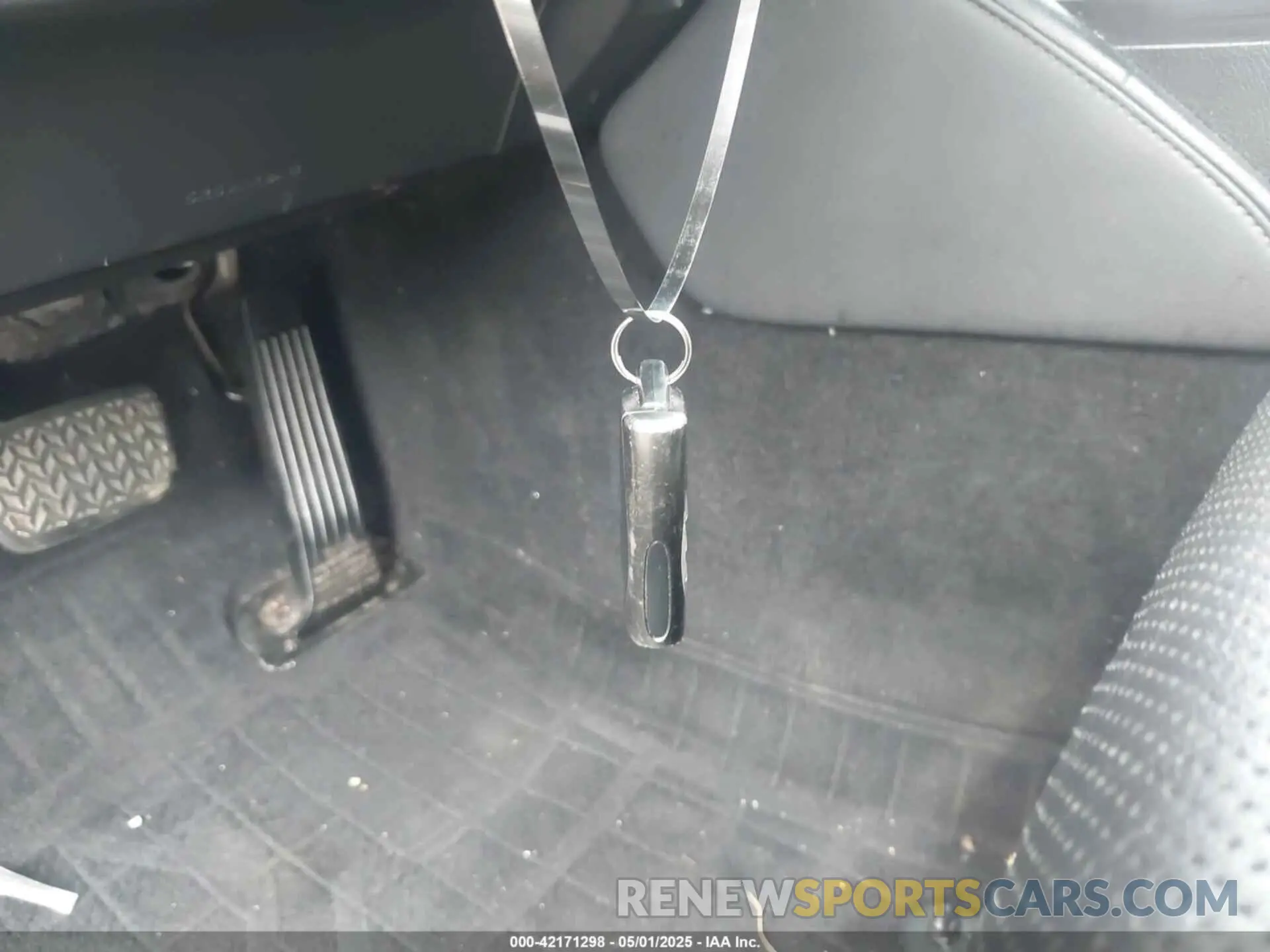 11 Photograph of a damaged car 58AC21B10LU006207 LEXUS ES 300H 2020