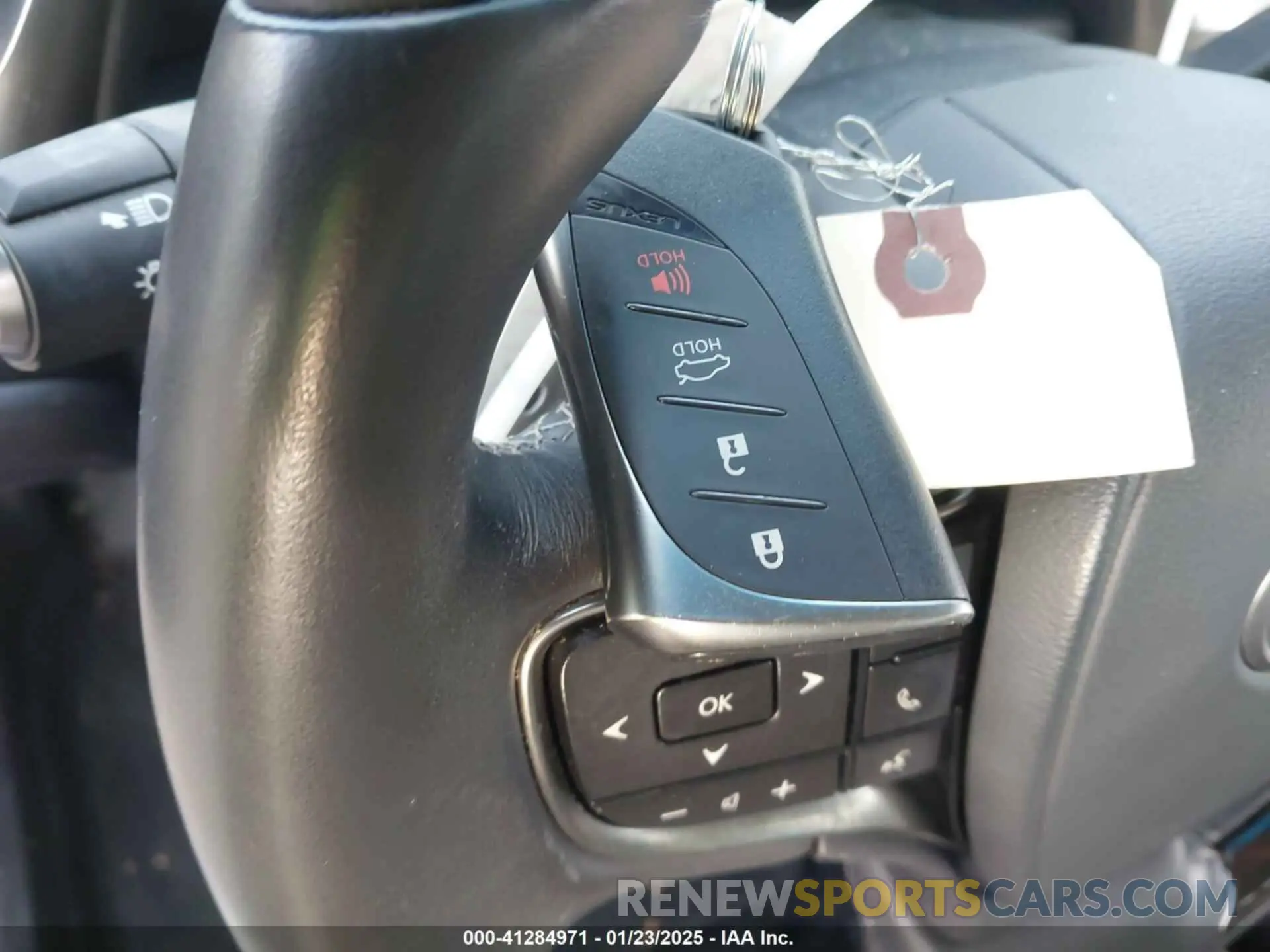 11 Photograph of a damaged car 58AD21B11LU005264 LEXUS ES 300H 2020