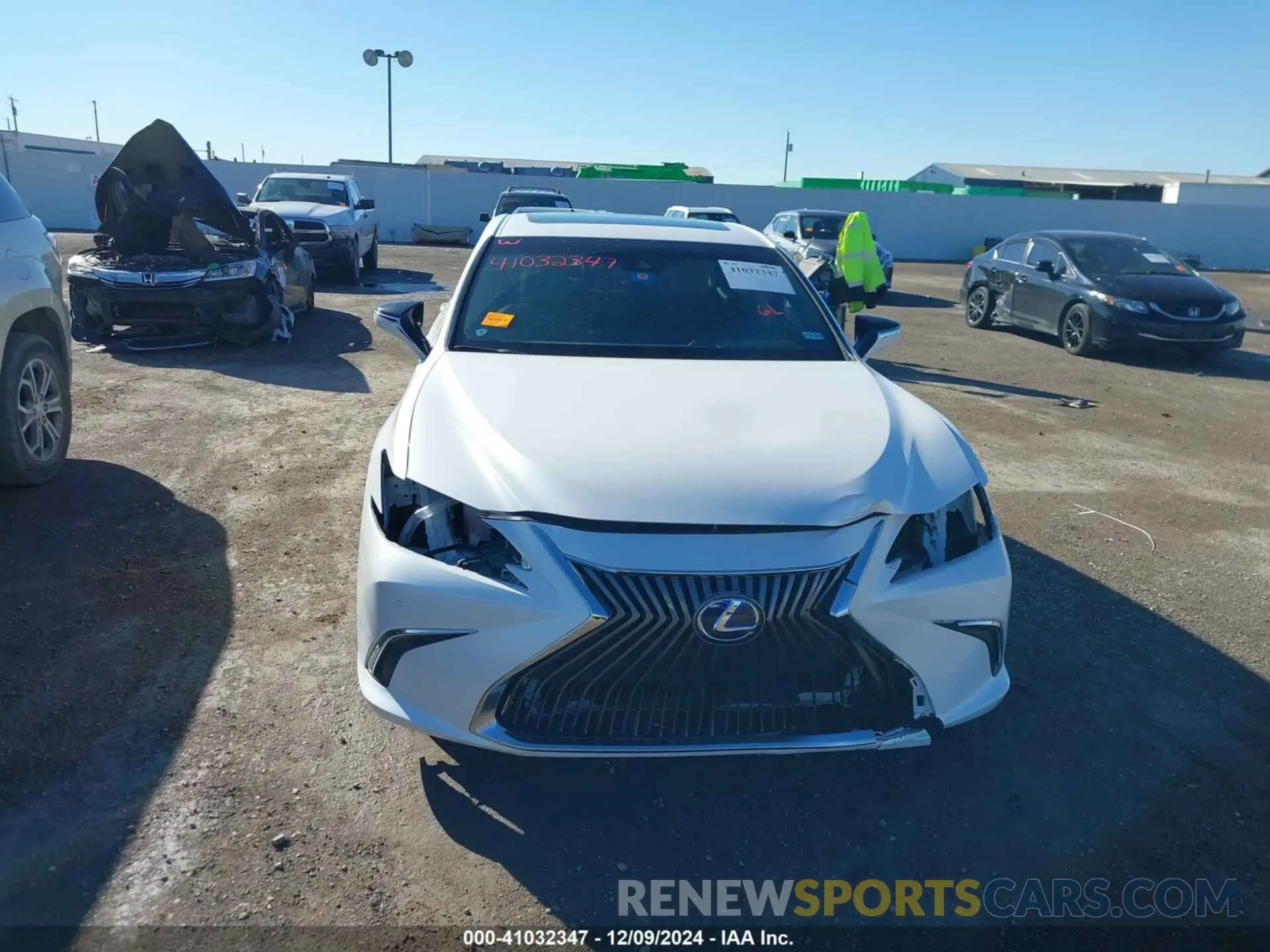 12 Фотография поврежденного автомобиля 58AD21B13LU012314 LEXUS ES 300H 2020
