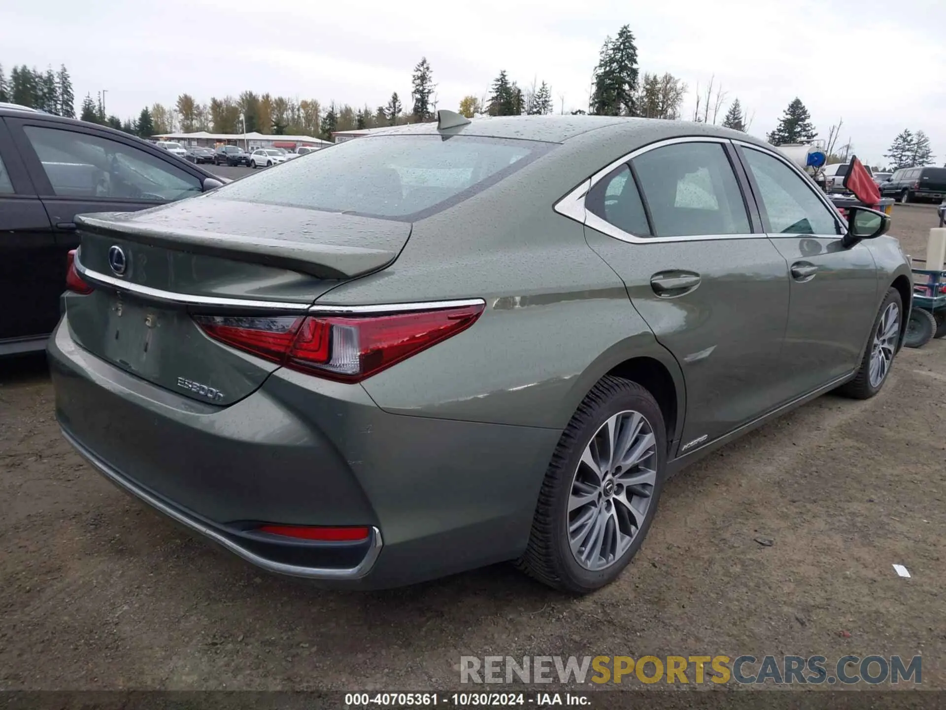 4 Photograph of a damaged car 58AD21B1XLU008776 LEXUS ES 300H 2020