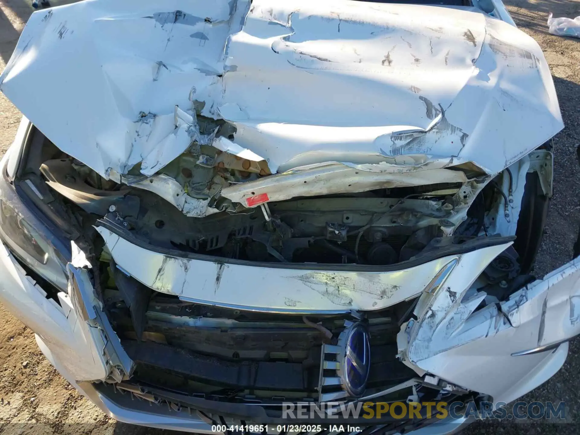 6 Photograph of a damaged car 58ACA1C13MU005572 LEXUS ES 300H 2021