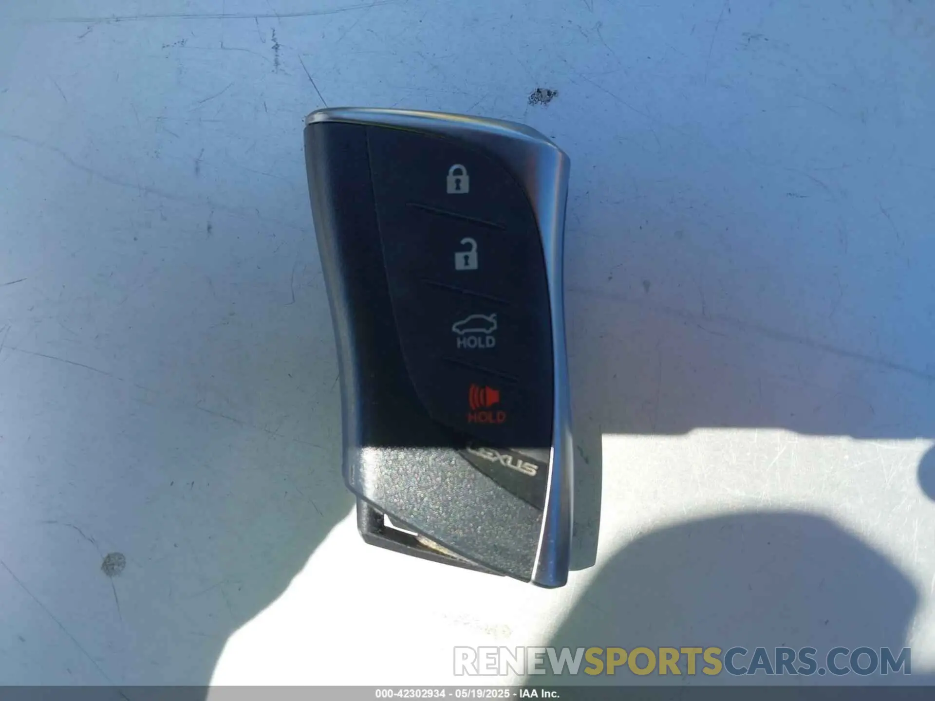 11 Фотография поврежденного автомобиля 58ACA1C1XMU007576 LEXUS ES 300H 2021