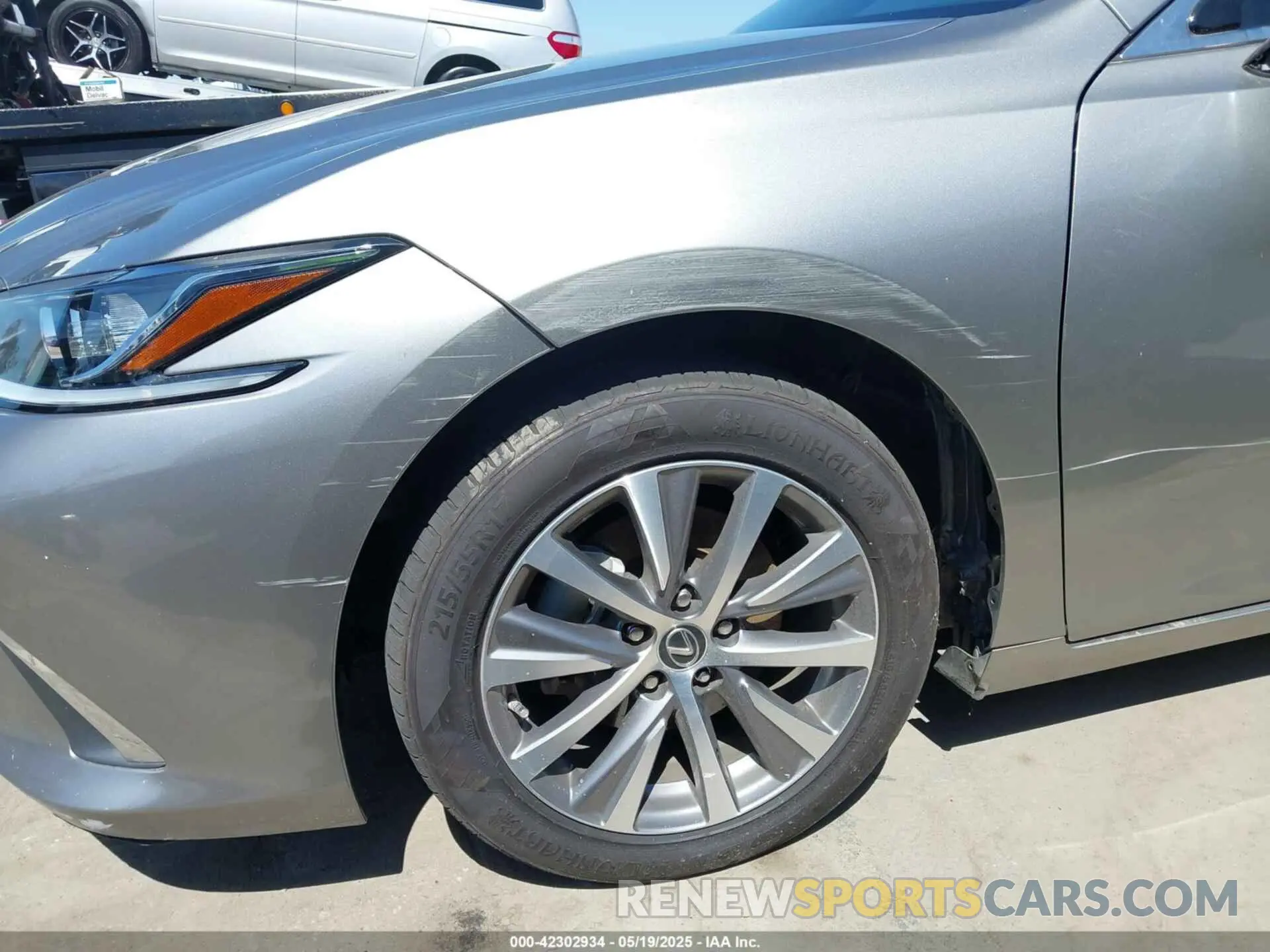 6 Фотография поврежденного автомобиля 58ACA1C1XMU007576 LEXUS ES 300H 2021