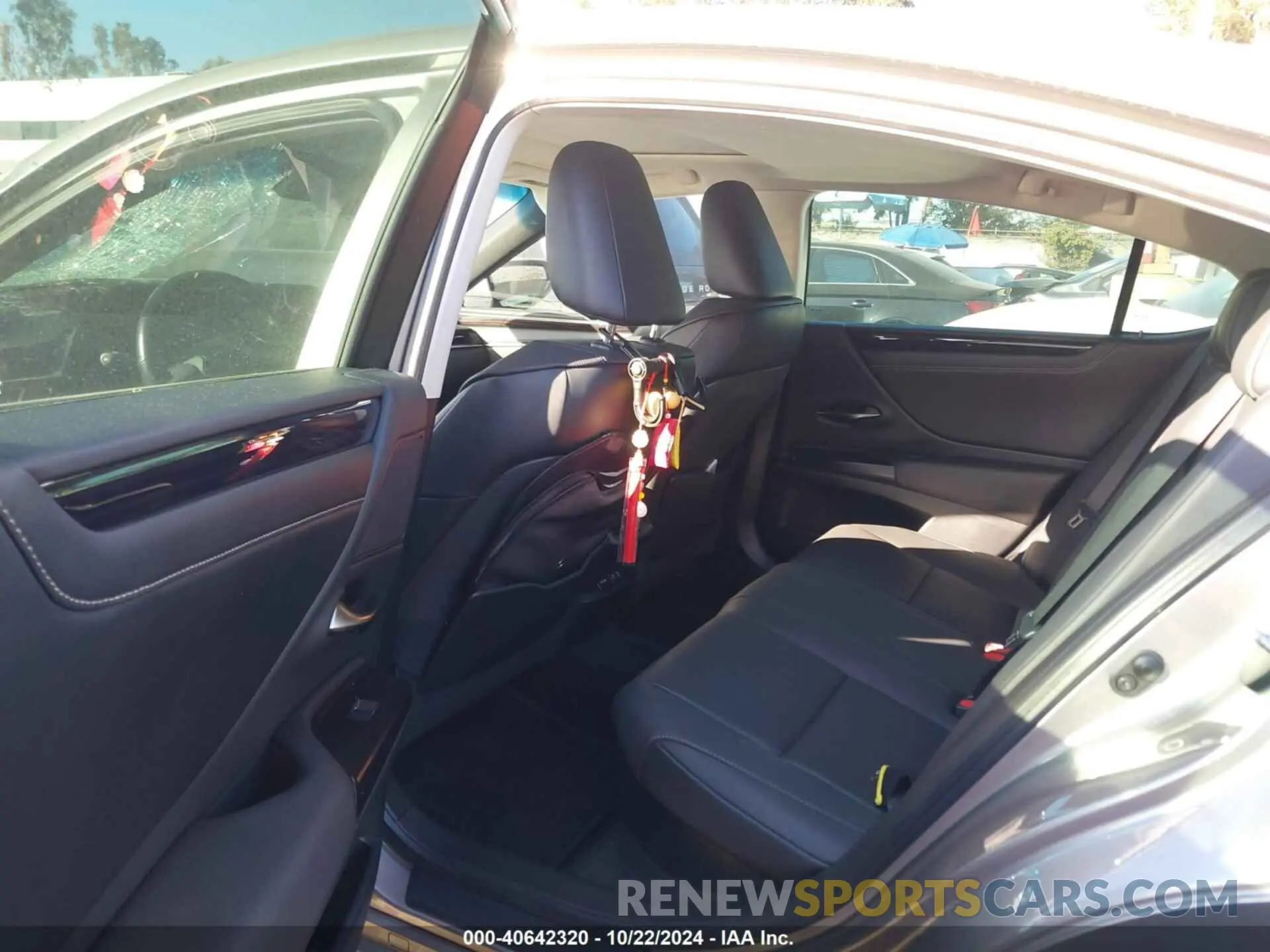 21 Photograph of a damaged car 58ADA1C12MU001260 LEXUS ES 300H 2021