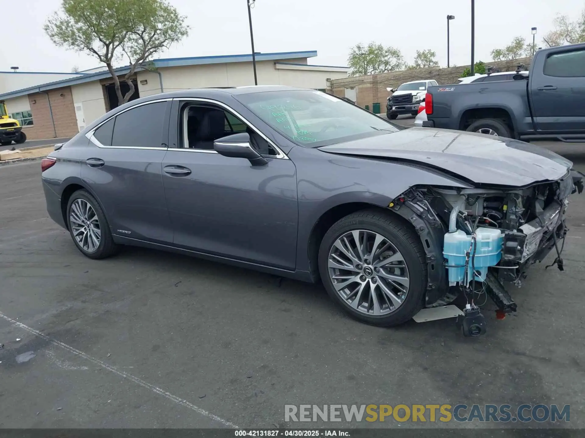 14 Фотография поврежденного автомобиля 58ADA1C12MU004997 LEXUS ES 300H 2021