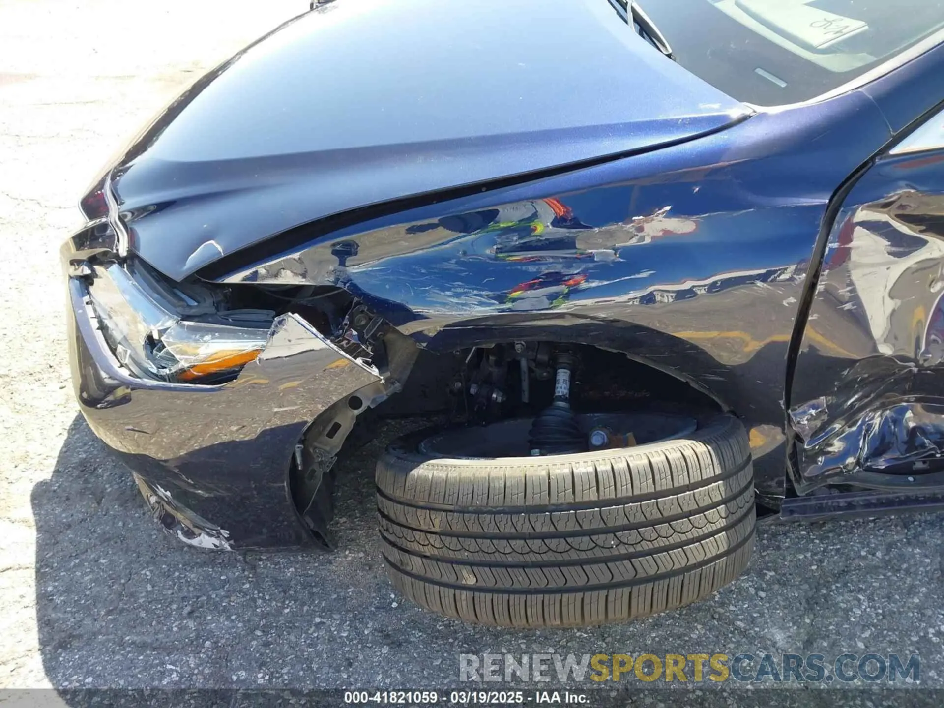 18 Photograph of a damaged car 58ADA1C16MU008101 LEXUS ES 300H 2021