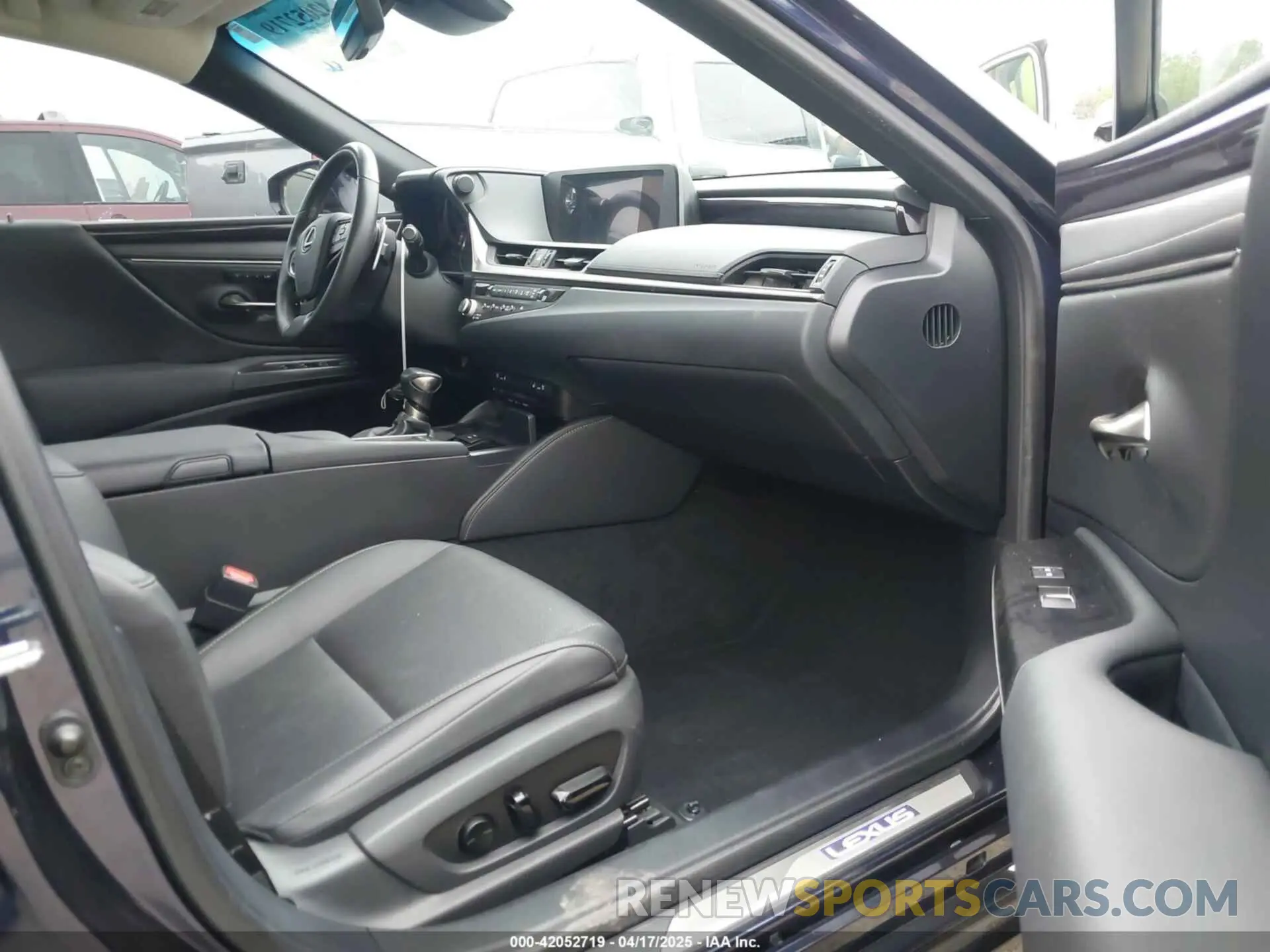 5 Фотография поврежденного автомобиля 58ADA1C19MU012790 LEXUS ES 300H 2021