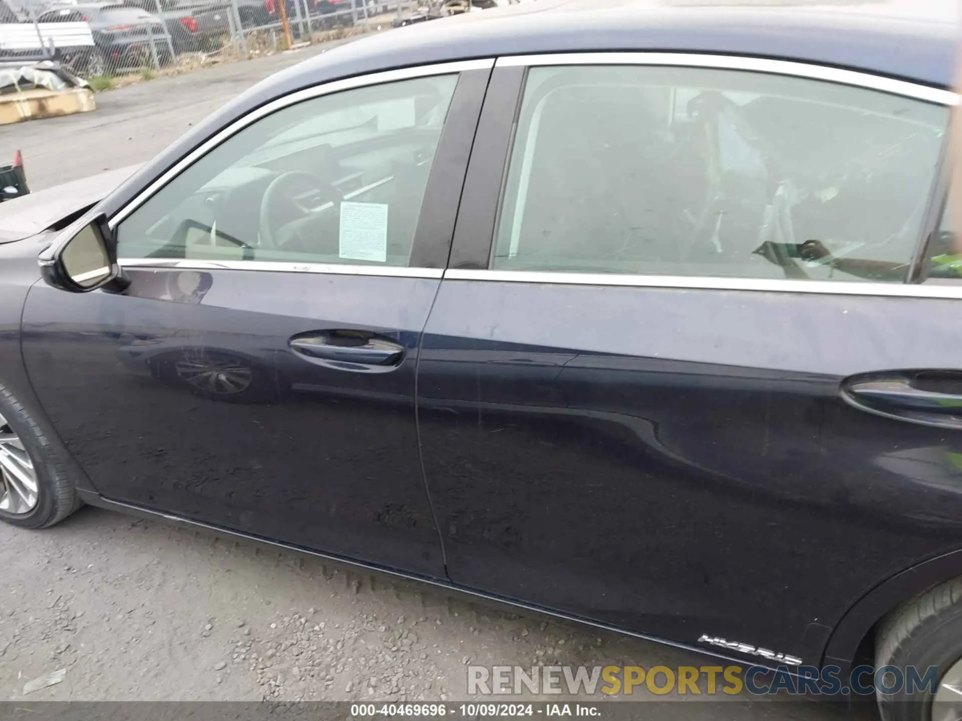 15 Photograph of a damaged car 58AEA1C10MU002069 LEXUS ES 300H 2021