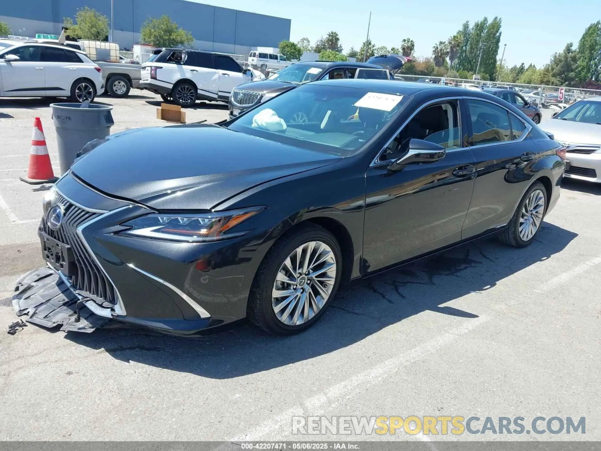 2 Photograph of a damaged car 58AEA1C11MU012609 LEXUS ES 300H 2021