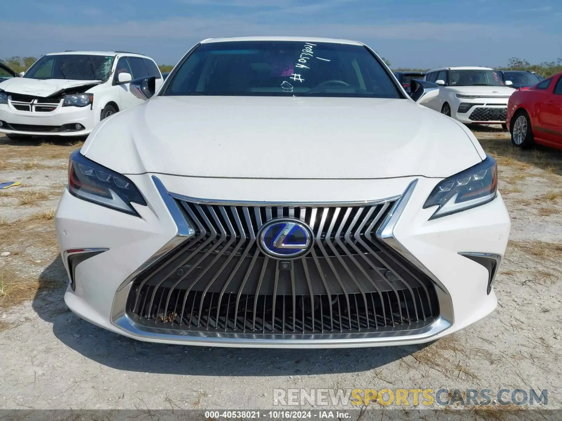 13 Photograph of a damaged car 58AFA1C13MU010462 LEXUS ES 300H 2021