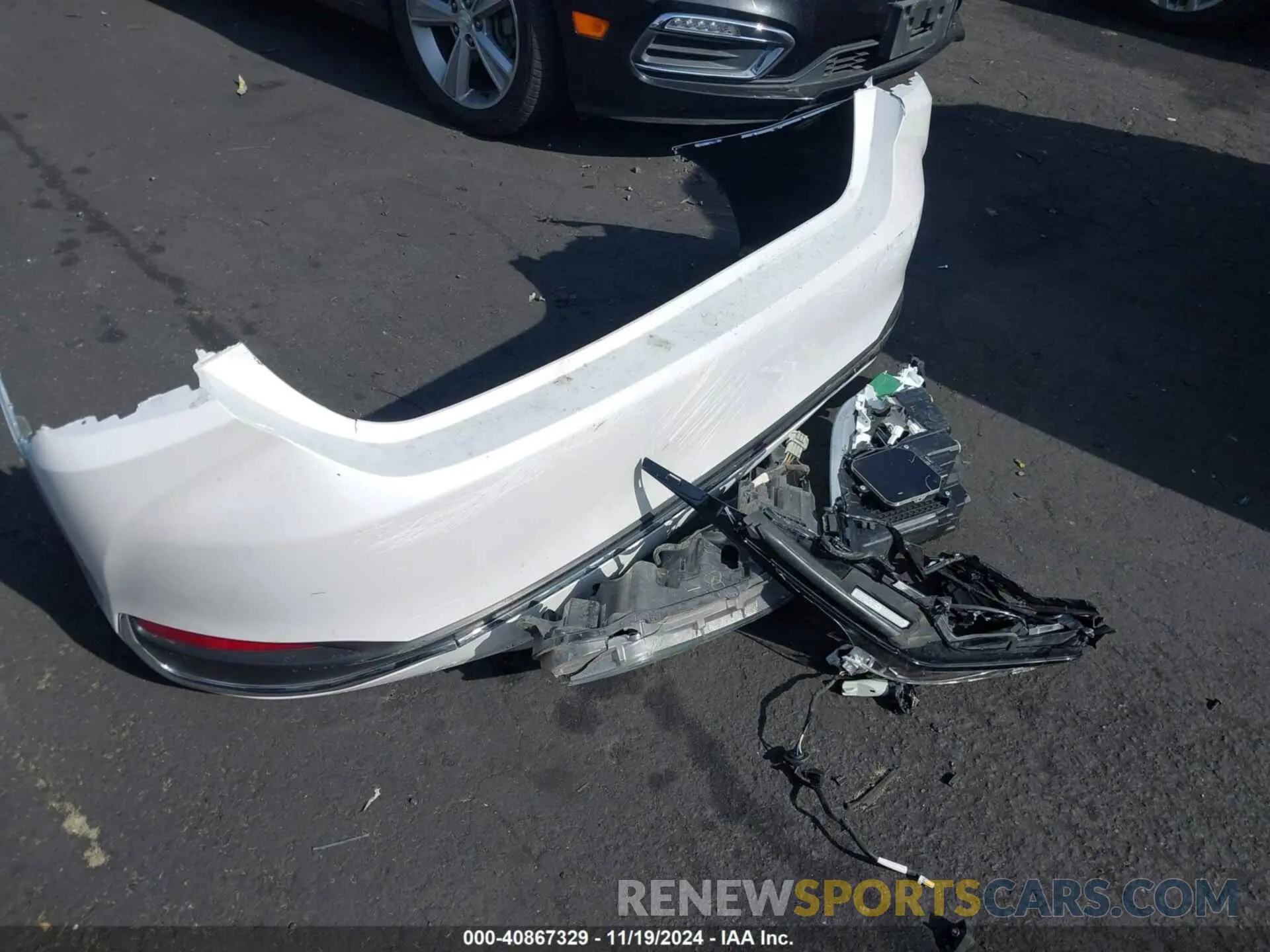 12 Фотография поврежденного автомобиля 58ACA1C1XNU023634 LEXUS ES 300H 2022