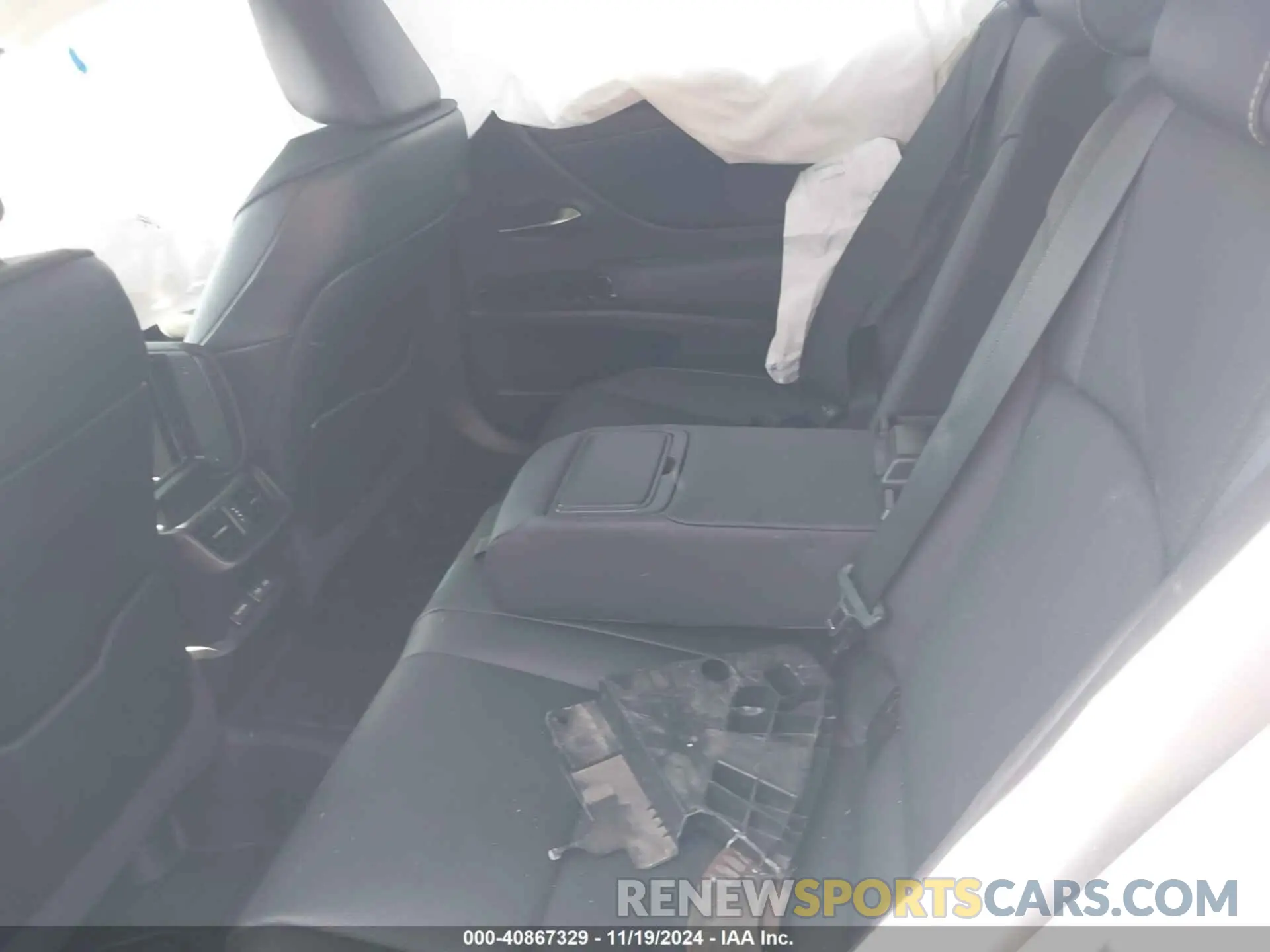 8 Фотография поврежденного автомобиля 58ACA1C1XNU023634 LEXUS ES 300H 2022