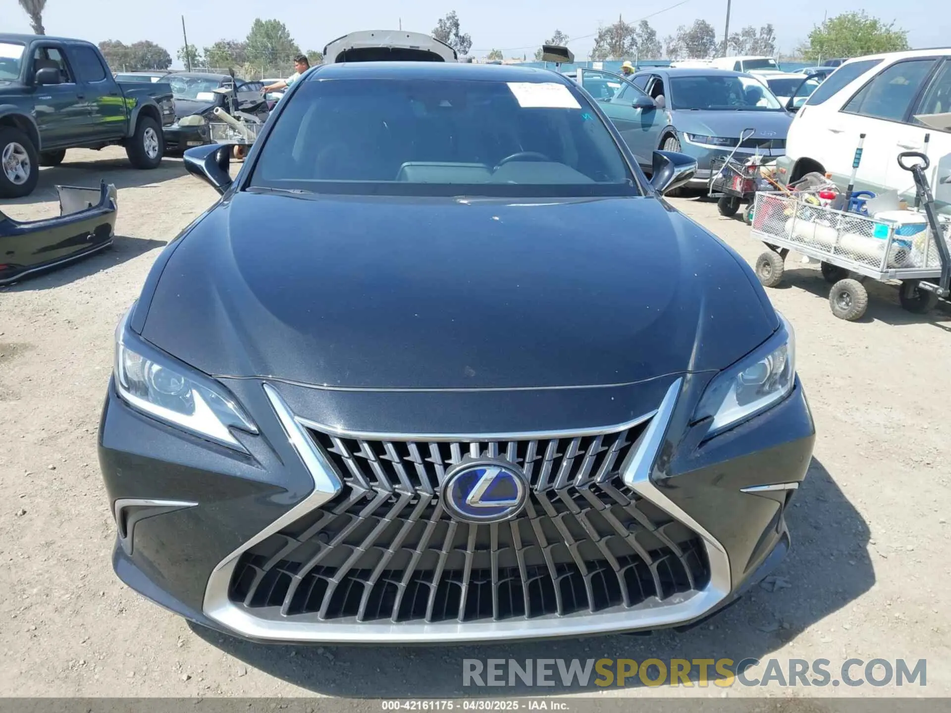 13 Фотография поврежденного автомобиля 58ADA1C13NU013399 LEXUS ES 300H 2022