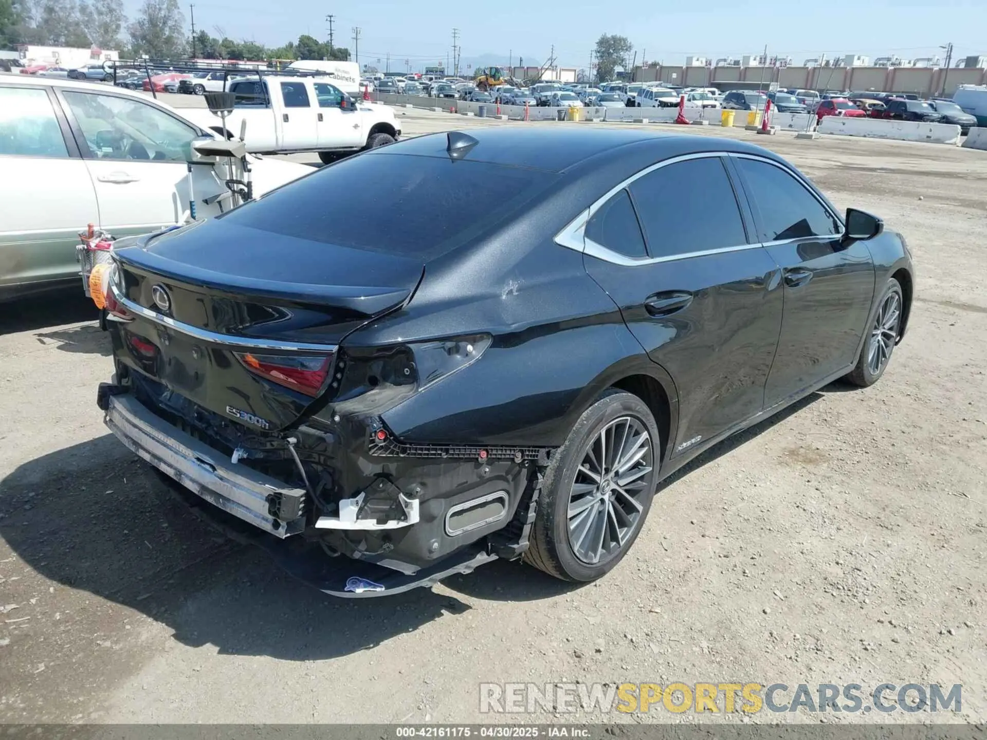 4 Фотография поврежденного автомобиля 58ADA1C13NU013399 LEXUS ES 300H 2022