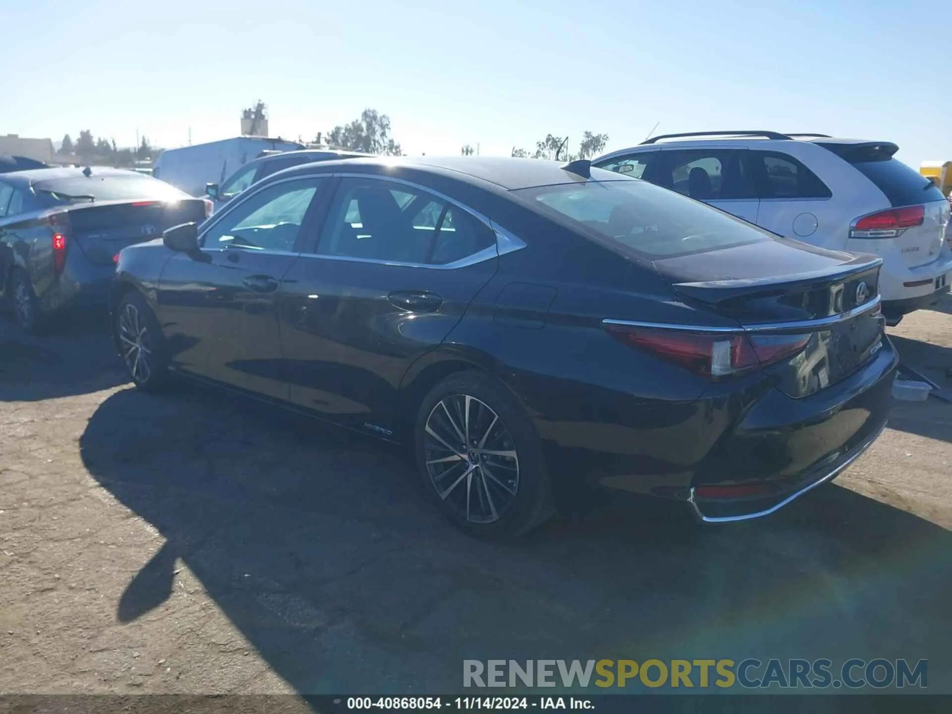 3 Фотография поврежденного автомобиля 58ADA1C14NU019602 LEXUS ES 300H 2022