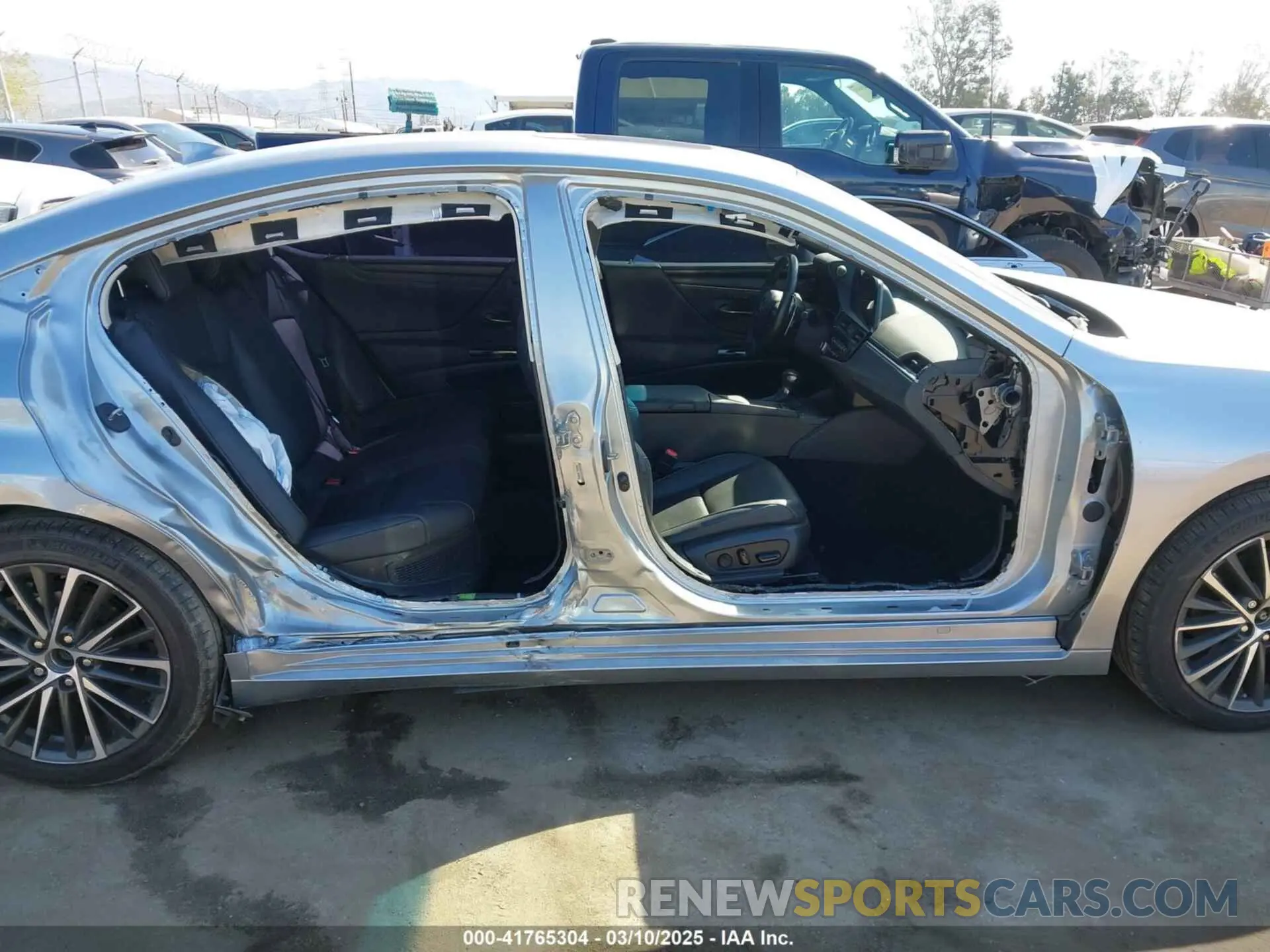 14 Фотография поврежденного автомобиля 58ADA1C15NU026087 LEXUS ES 300H 2022