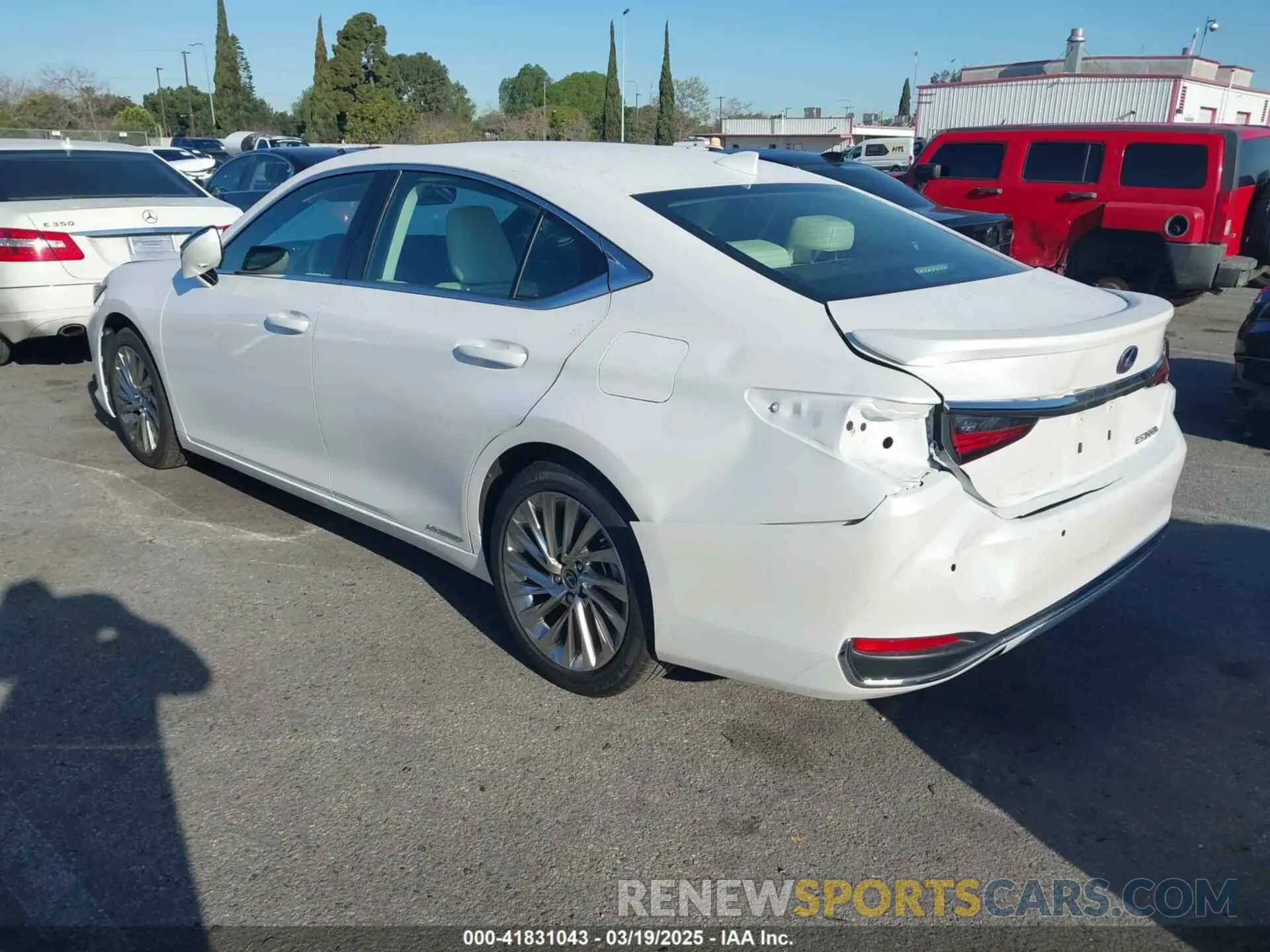 3 Photograph of a damaged car 58AEA1C14NU021371 LEXUS ES 300H 2022