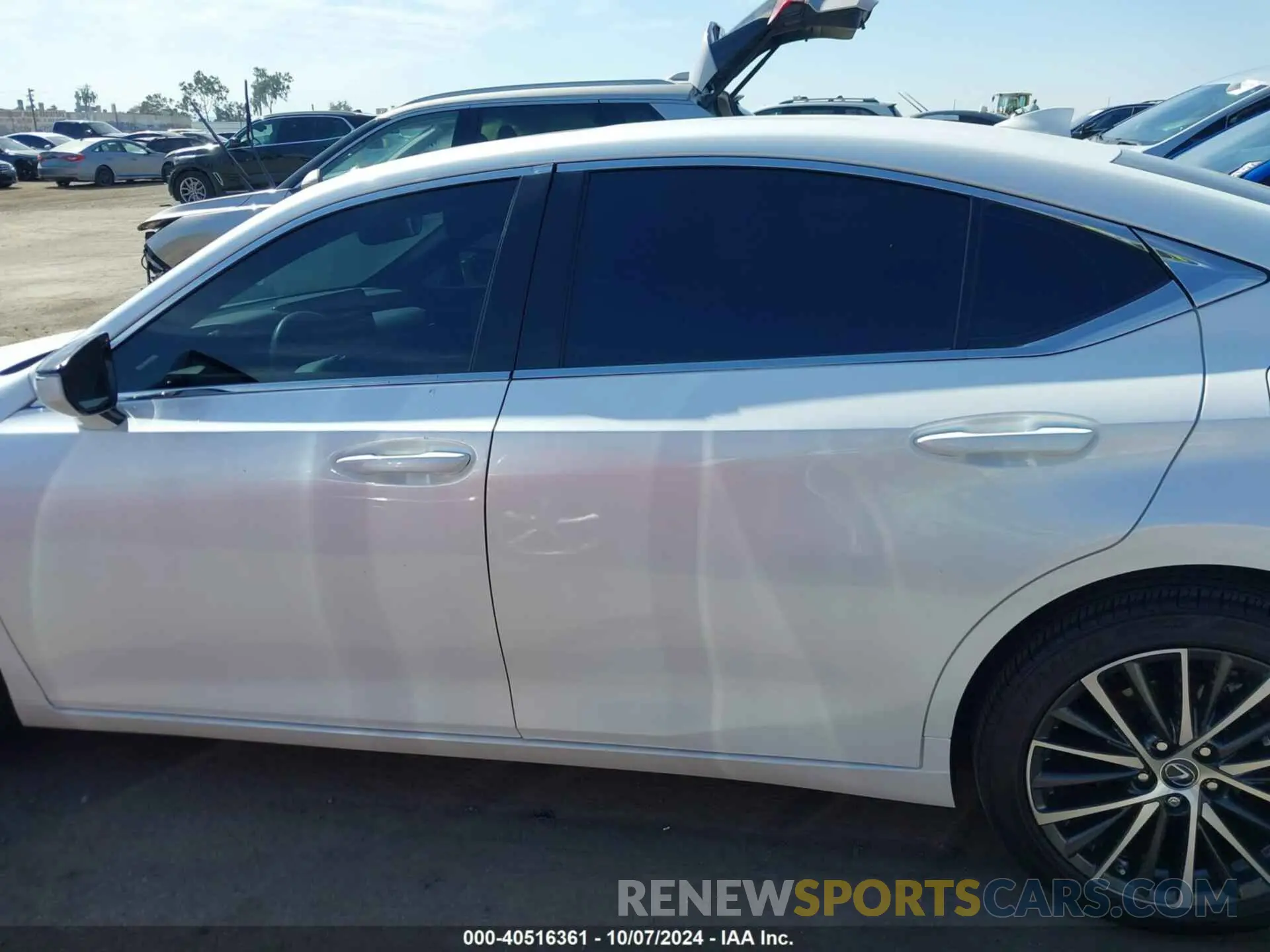 15 Photograph of a damaged car 58ADA1C14PU034863 LEXUS ES 300H 2023