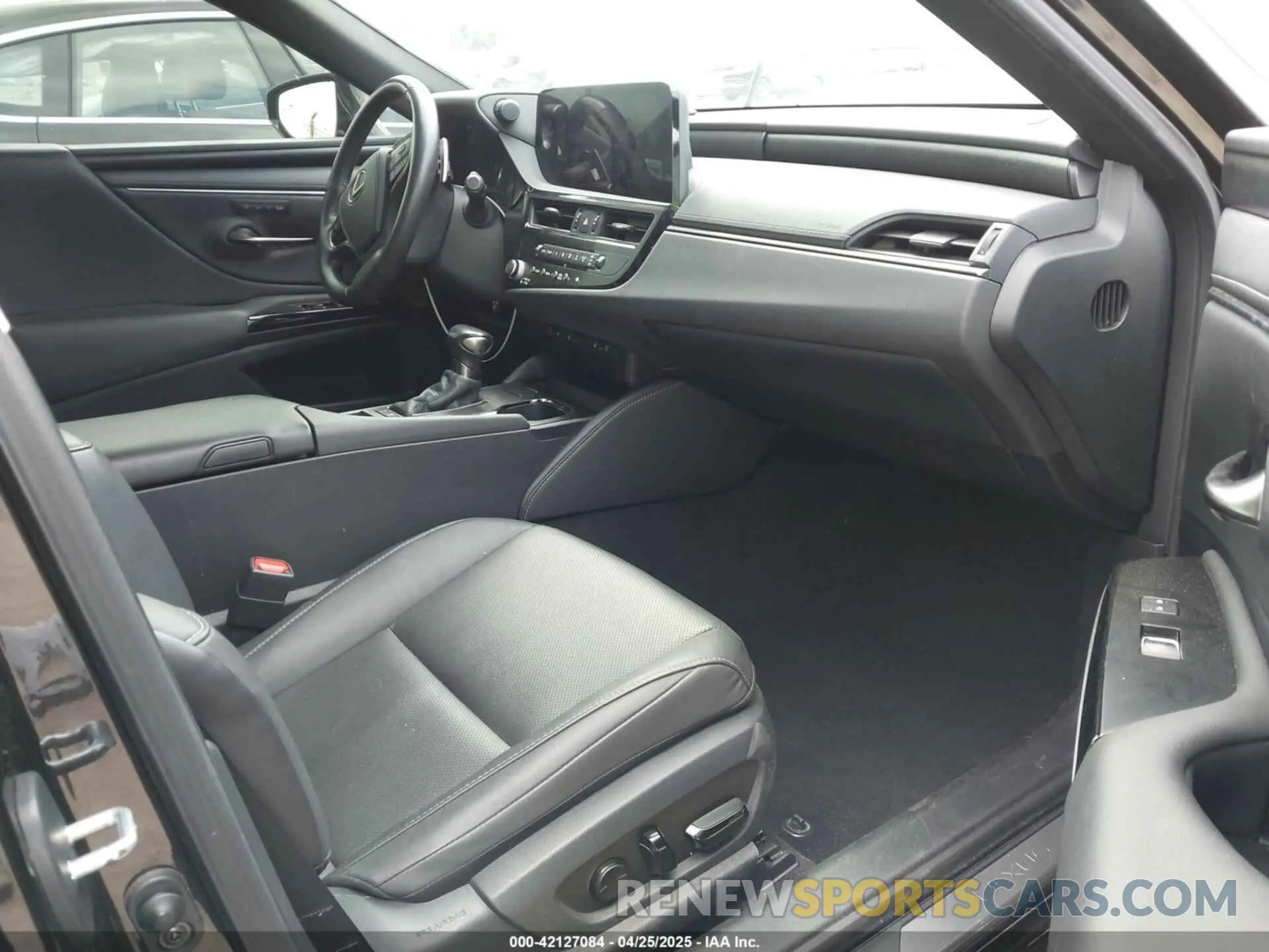 5 Фотография поврежденного автомобиля 58ADA1C19PU030176 LEXUS ES 300H 2023