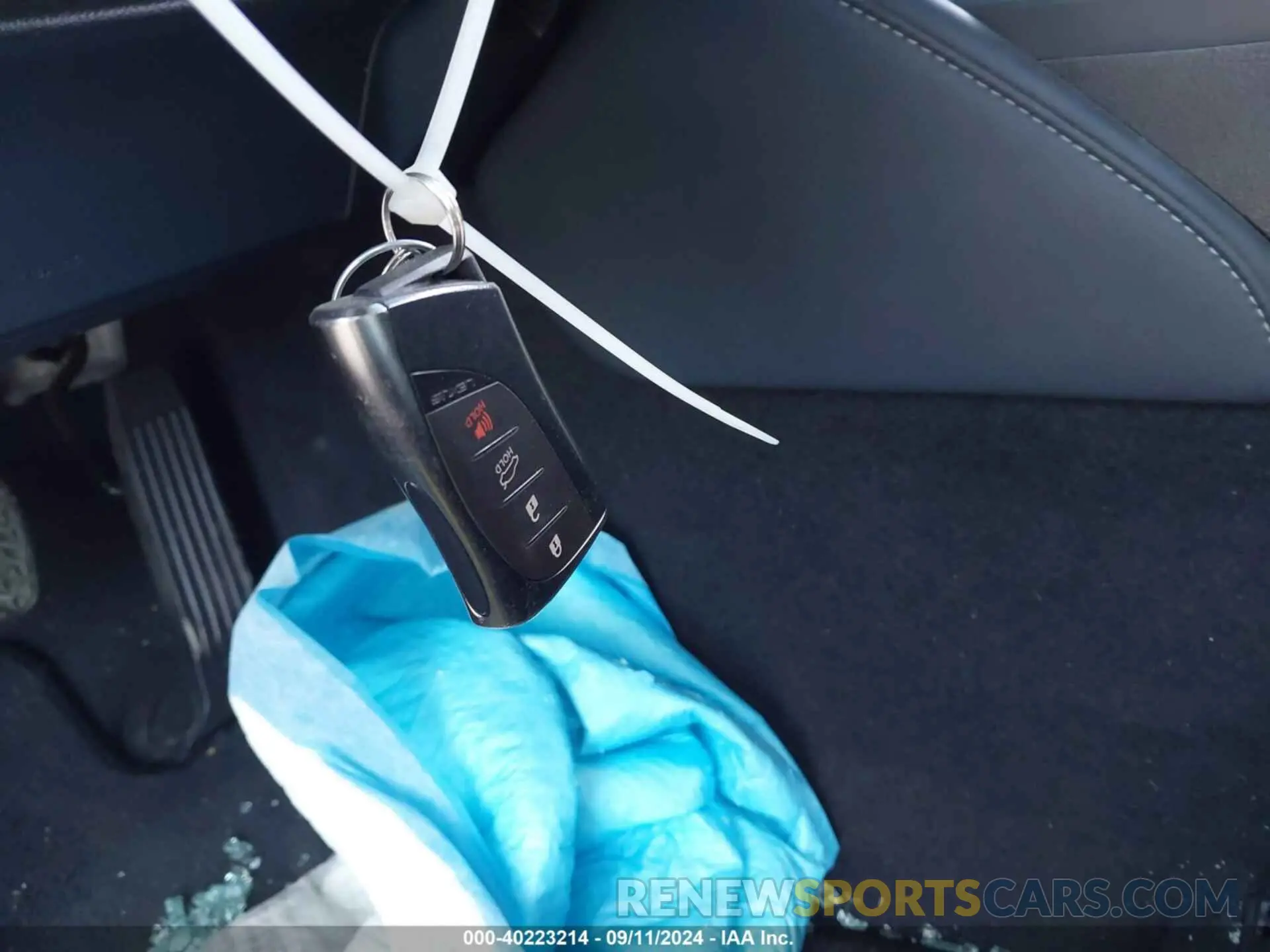 11 Фотография поврежденного автомобиля 58ADA1C1XPU034883 LEXUS ES 300H 2023