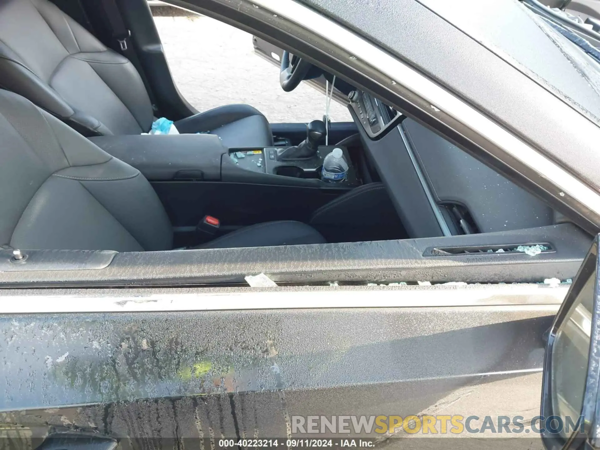 18 Фотография поврежденного автомобиля 58ADA1C1XPU034883 LEXUS ES 300H 2023
