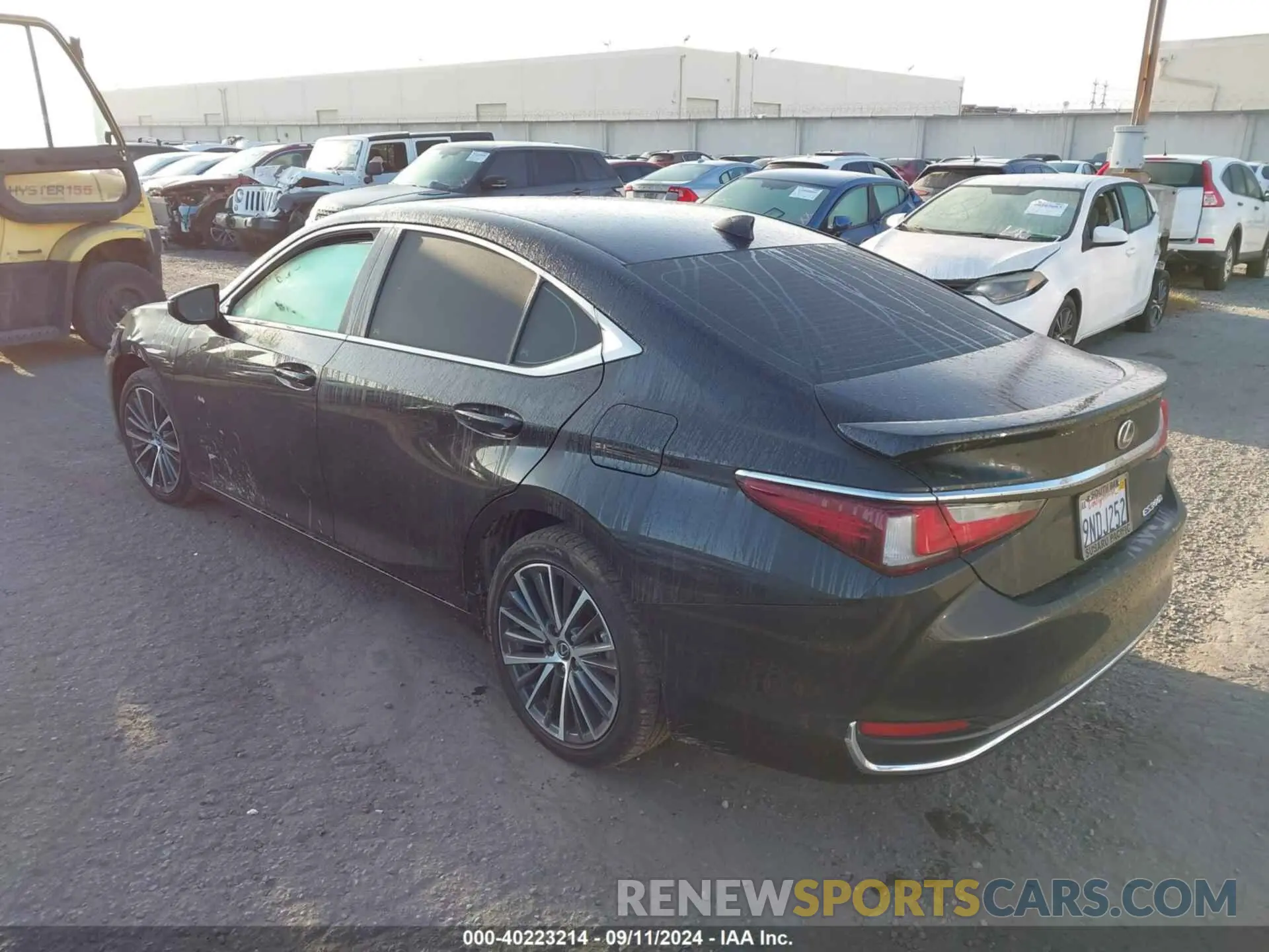 3 Фотография поврежденного автомобиля 58ADA1C1XPU034883 LEXUS ES 300H 2023
