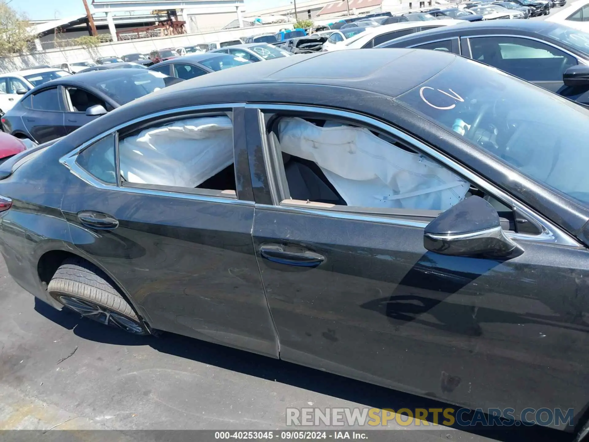 14 Фотография поврежденного автомобиля 58ADA1C11RU040977 LEXUS ES 300H 2024