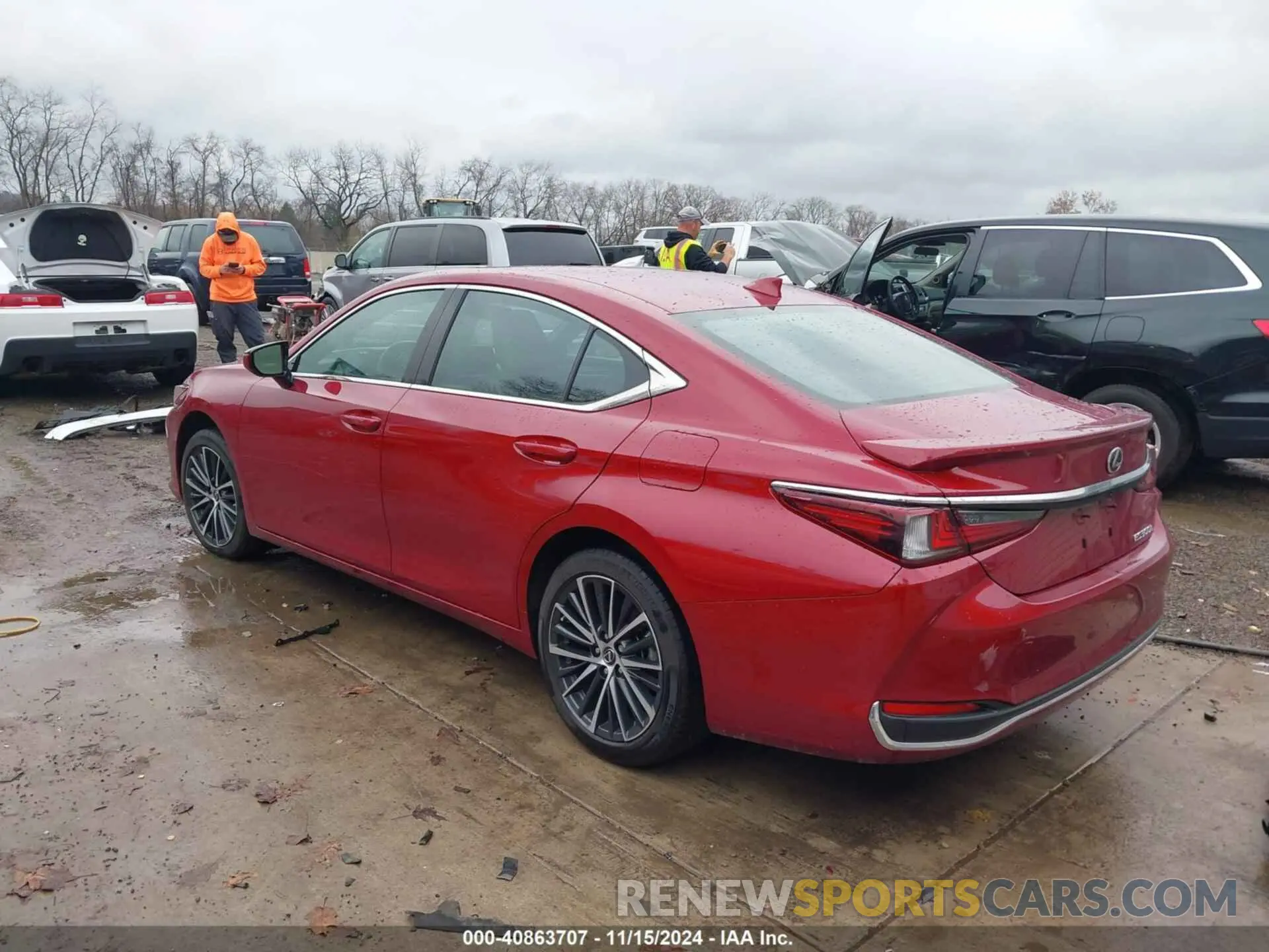 3 Фотография поврежденного автомобиля 58ADA1C14RU040827 LEXUS ES 300H 2024