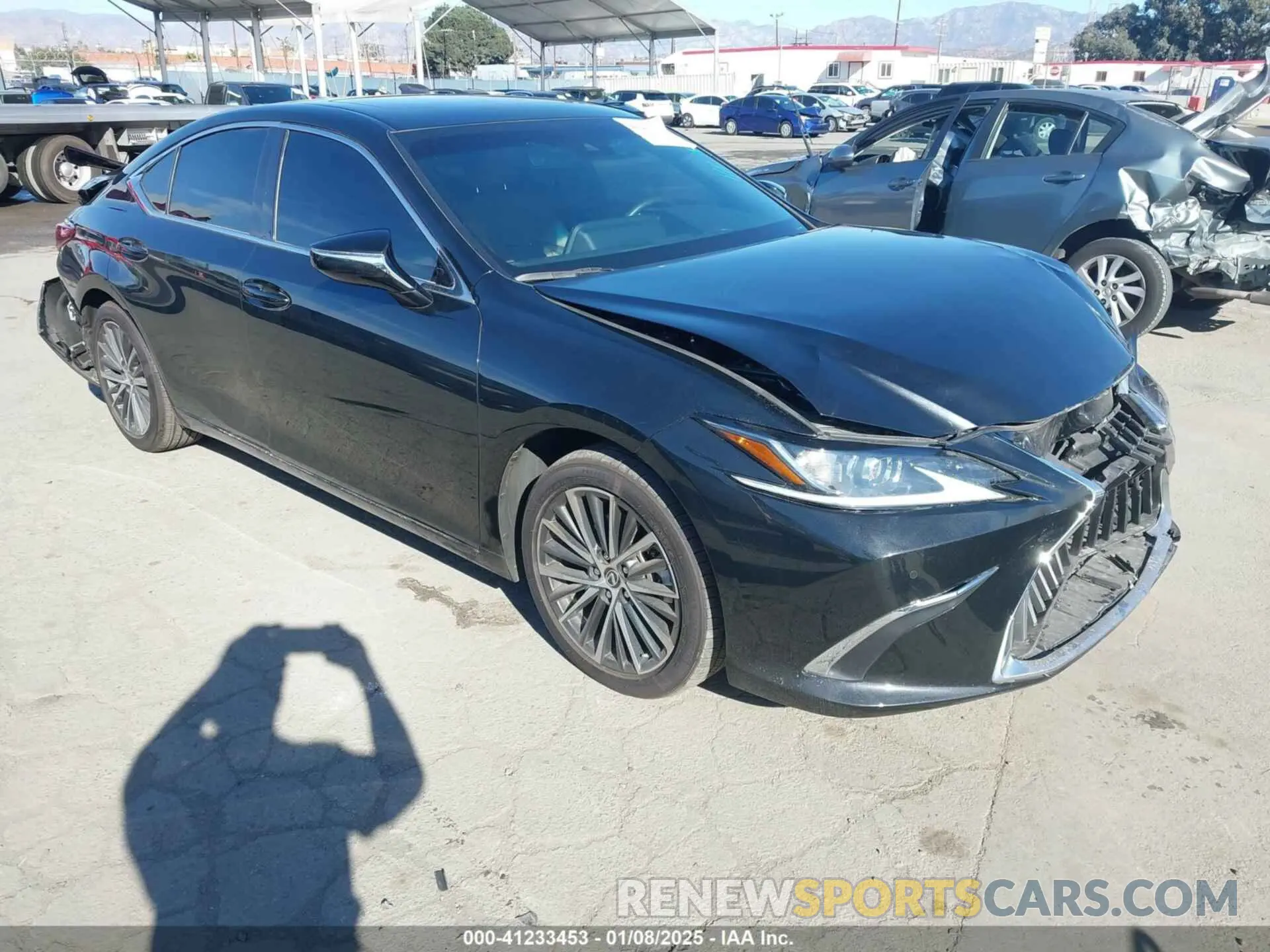 1 Photograph of a damaged car 58ADA1C15RU044241 LEXUS ES 300H 2024