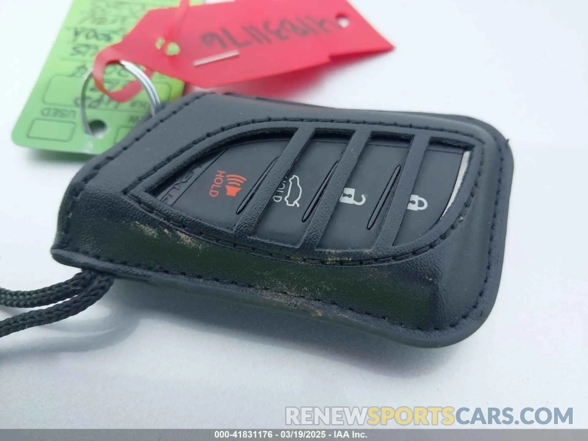 11 Фотография поврежденного автомобиля 58ADA1C15RU050623 LEXUS ES 300H 2024