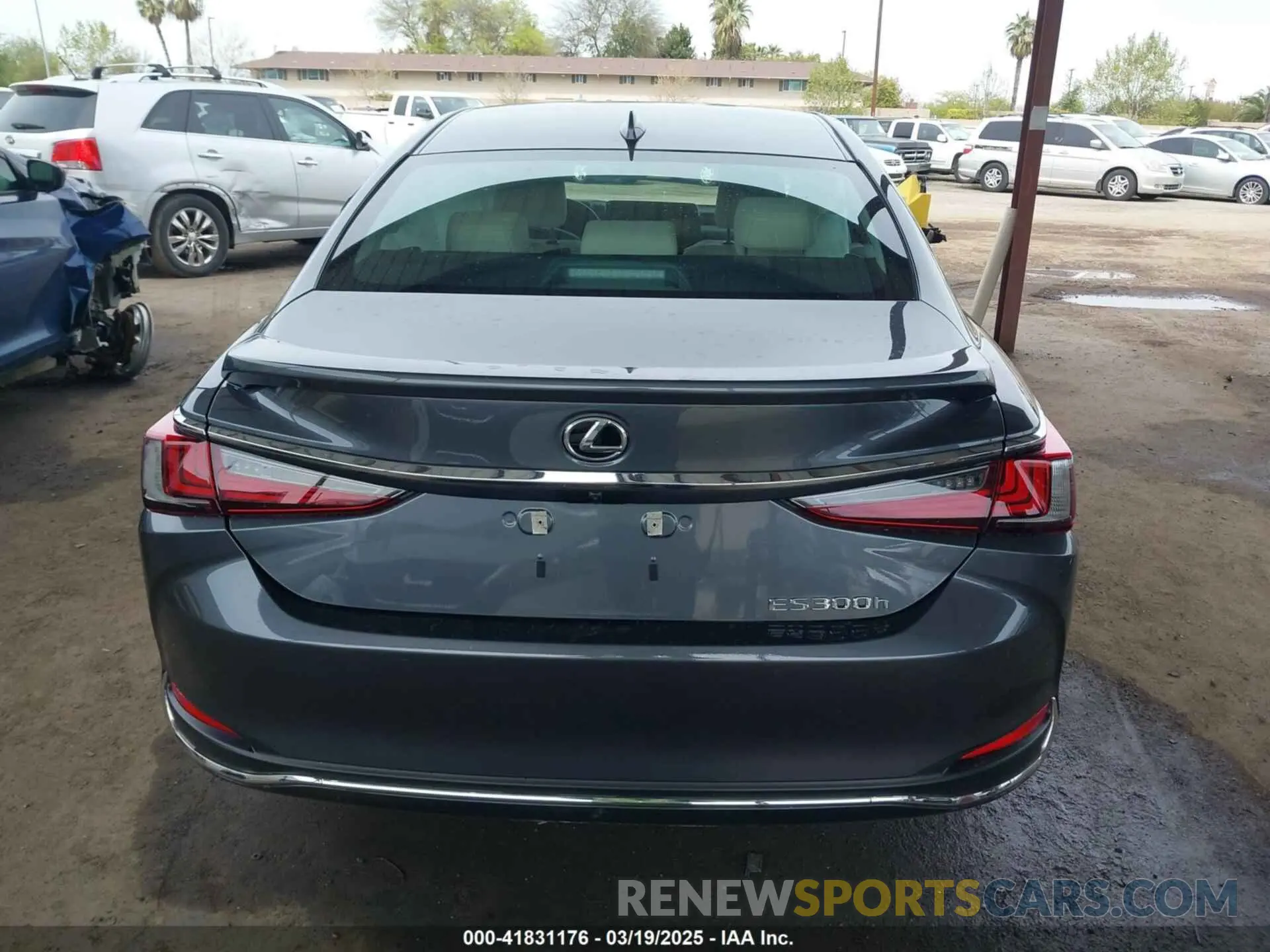 16 Фотография поврежденного автомобиля 58ADA1C15RU050623 LEXUS ES 300H 2024