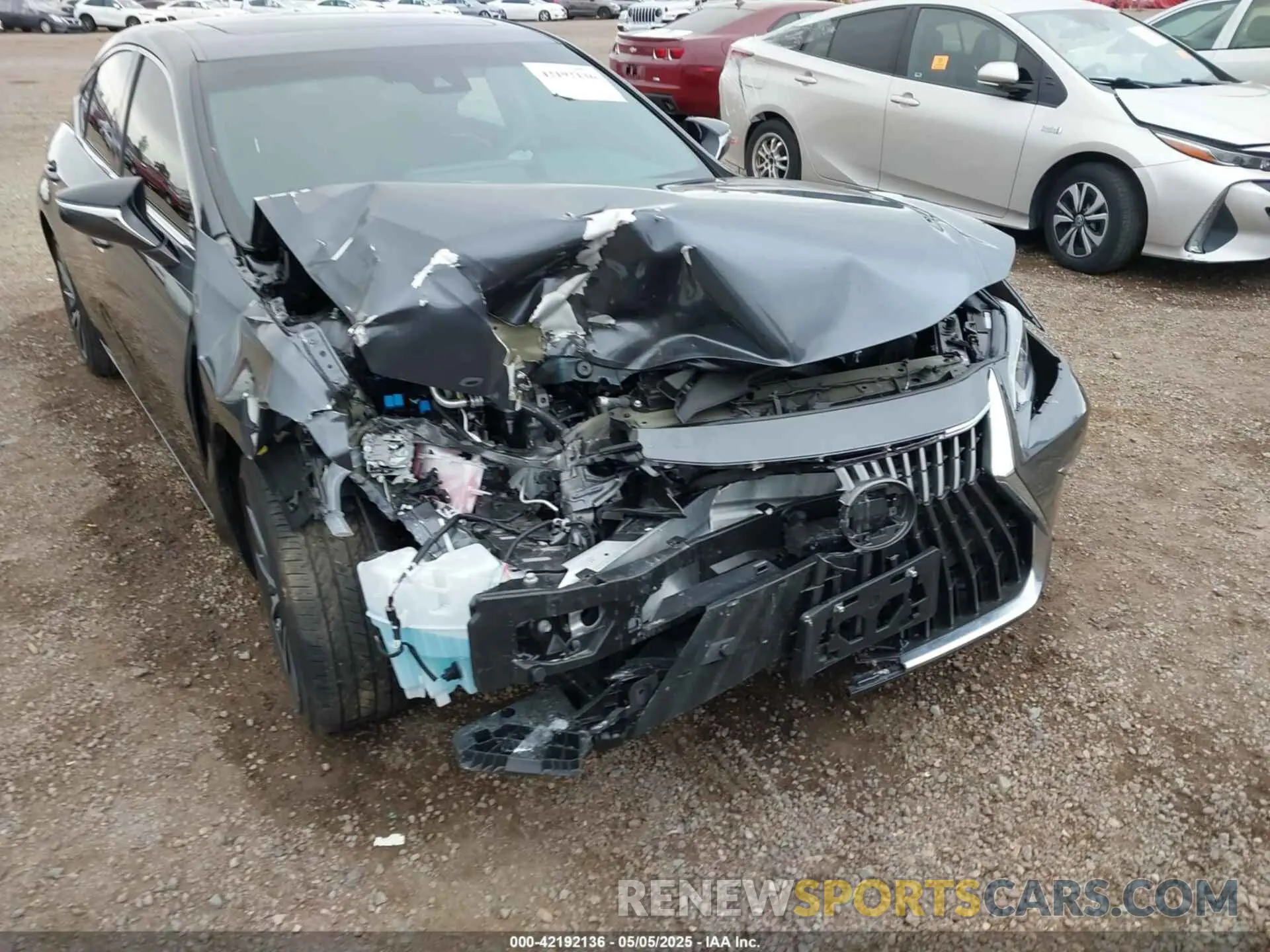 6 Photograph of a damaged car 58ADA1C10SU057257 LEXUS ES 300H 2025