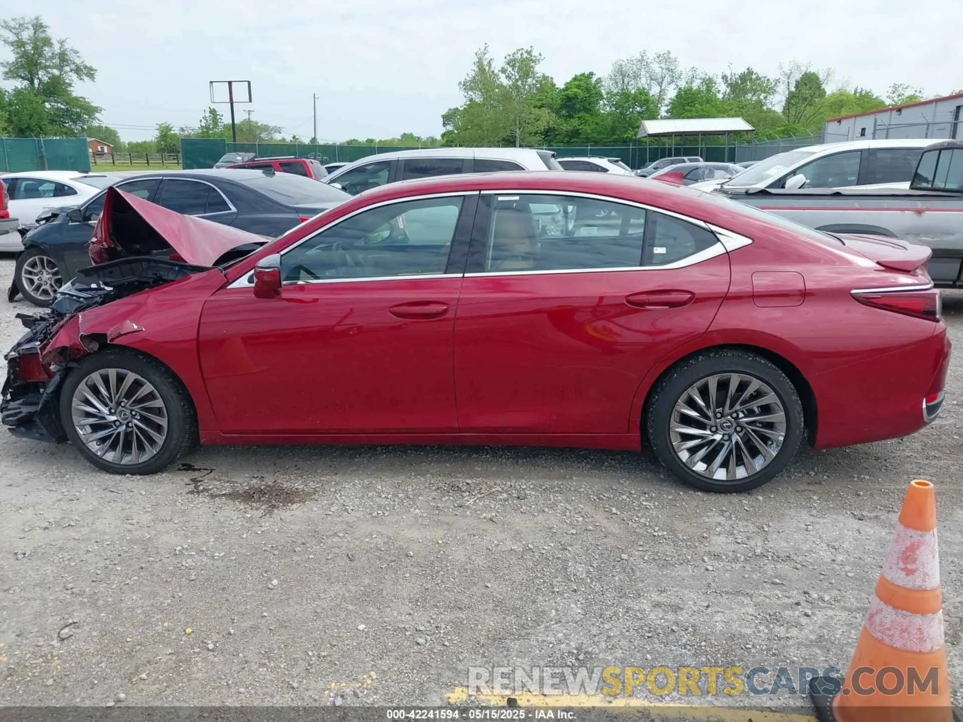 14 Фотография поврежденного автомобиля 58AFA1C13SU055320 LEXUS ES 300H 2025