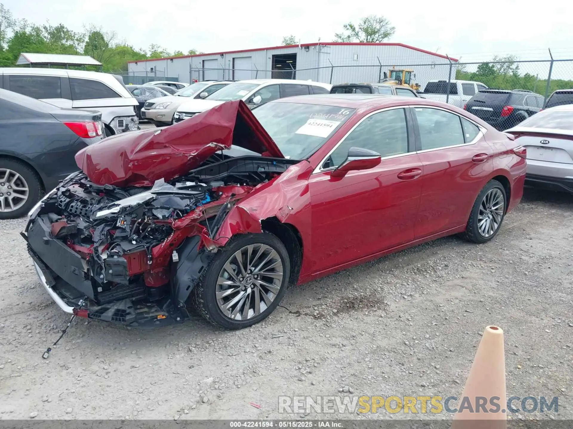 2 Фотография поврежденного автомобиля 58AFA1C13SU055320 LEXUS ES 300H 2025
