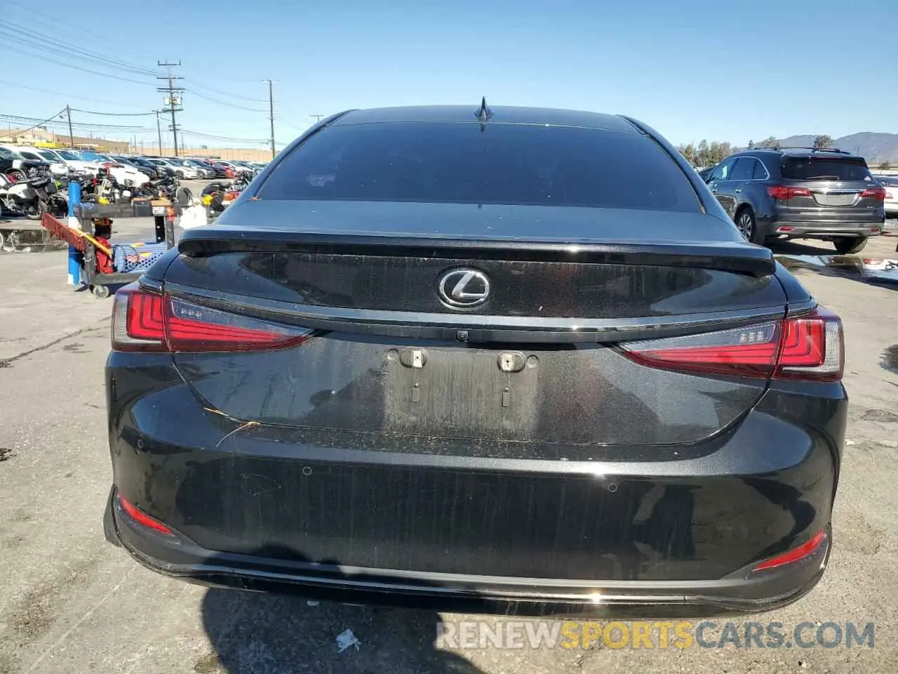 6 Photograph of a damaged car 58ABA1C14PU032120 LEXUS ES 300H F 2023