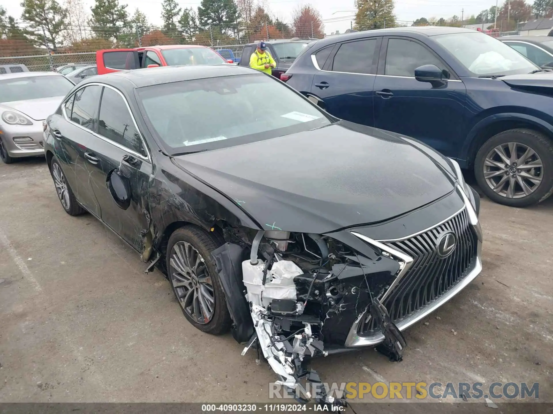 1 Фотография поврежденного автомобиля 58ABZ1B11KU024849 LEXUS ES 350 2019